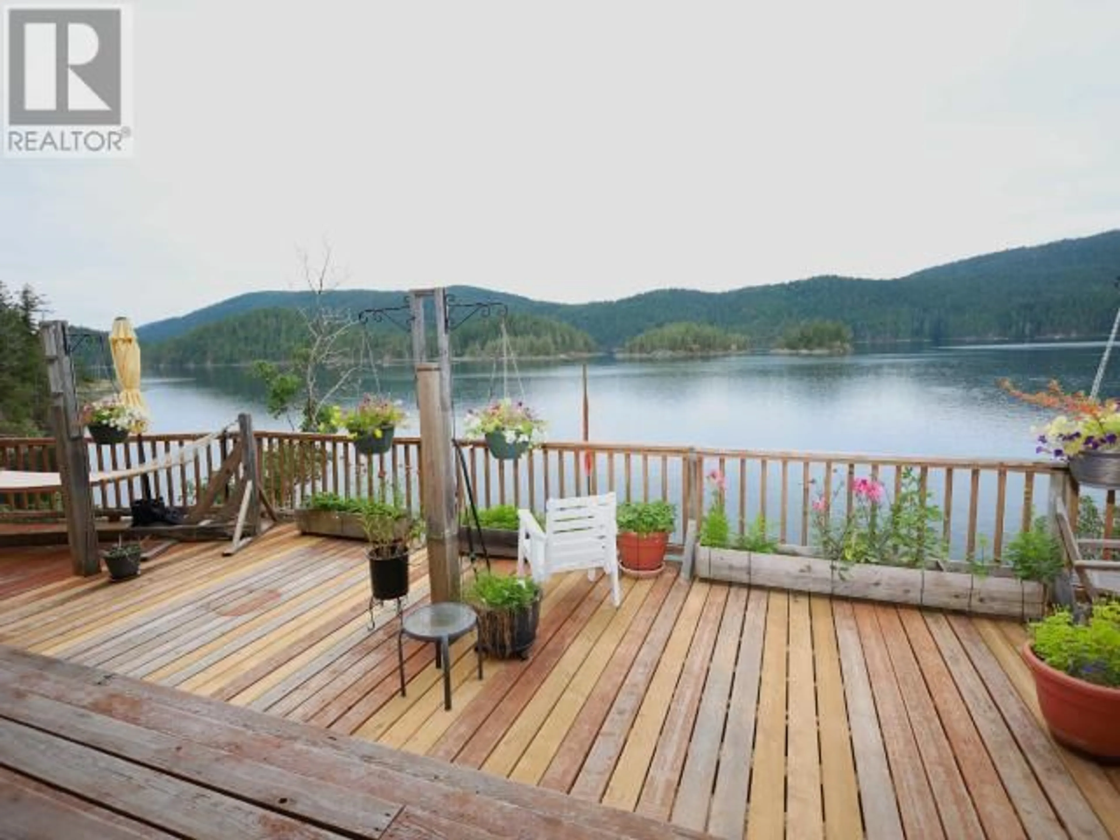 Patio, lake for 11800 MALASPINA INLET, Remote Areas British Columbia V8A0G3