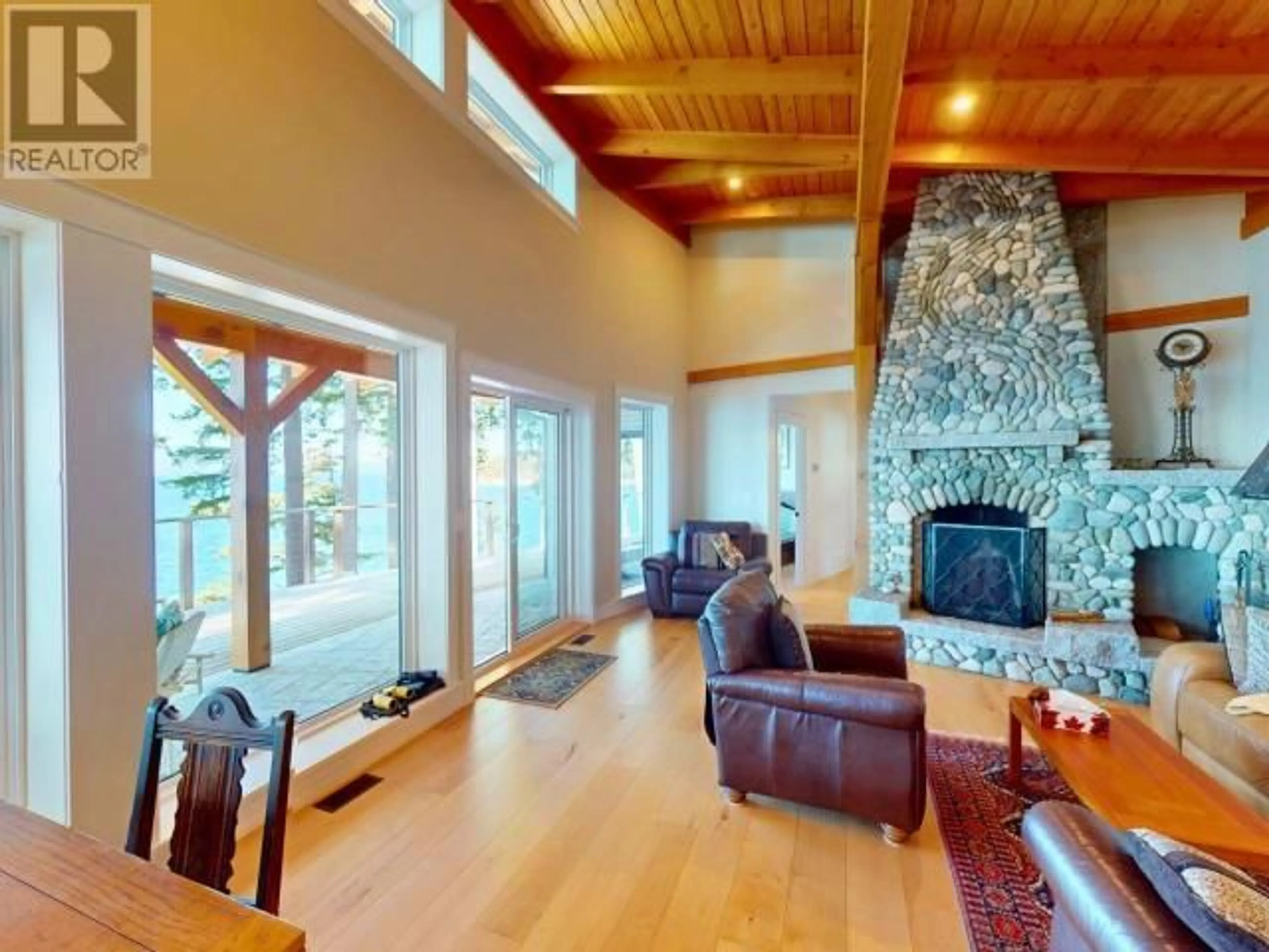 Living room, wood floors for 12369 SCOTCH FIR POINT RD, Powell River British Columbia