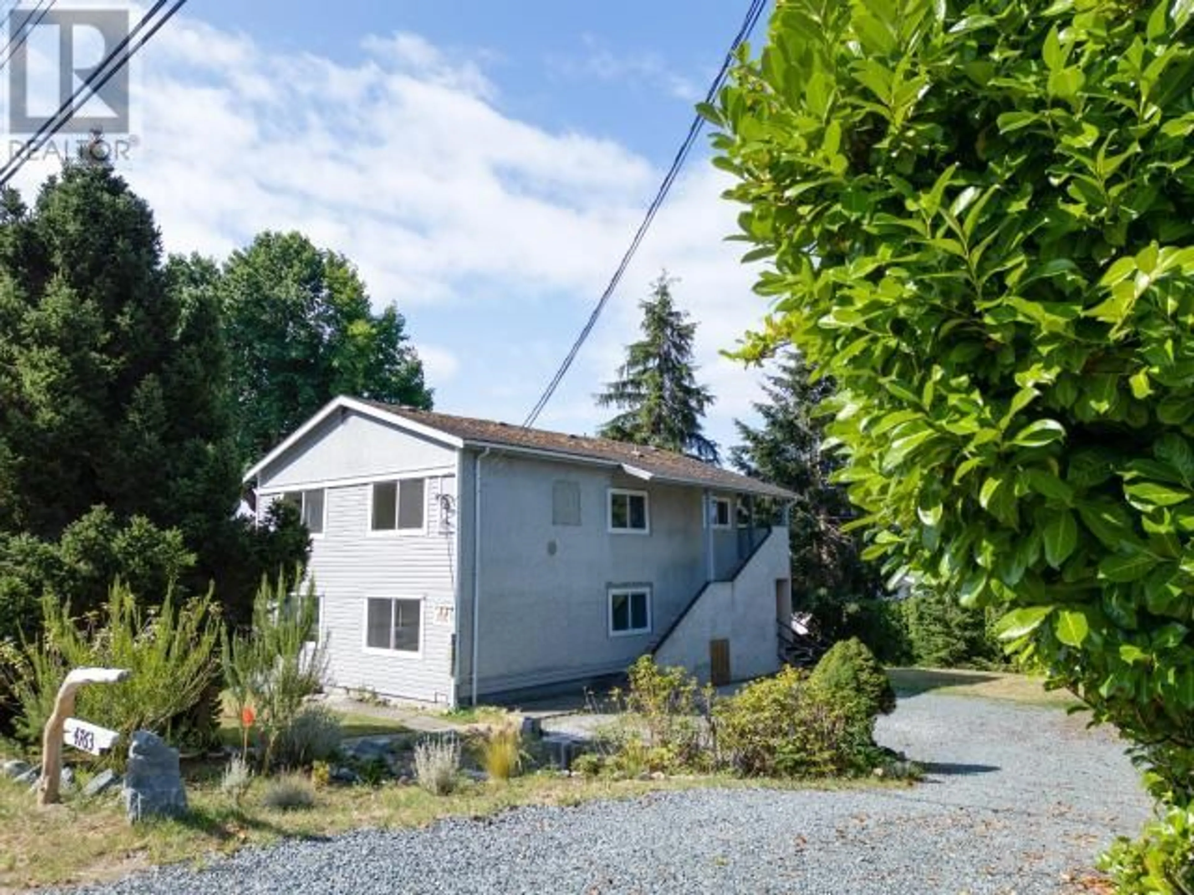 Frontside or backside of a home, cottage for 4763 FERNWOOD AVE, Powell River British Columbia V8A3L7