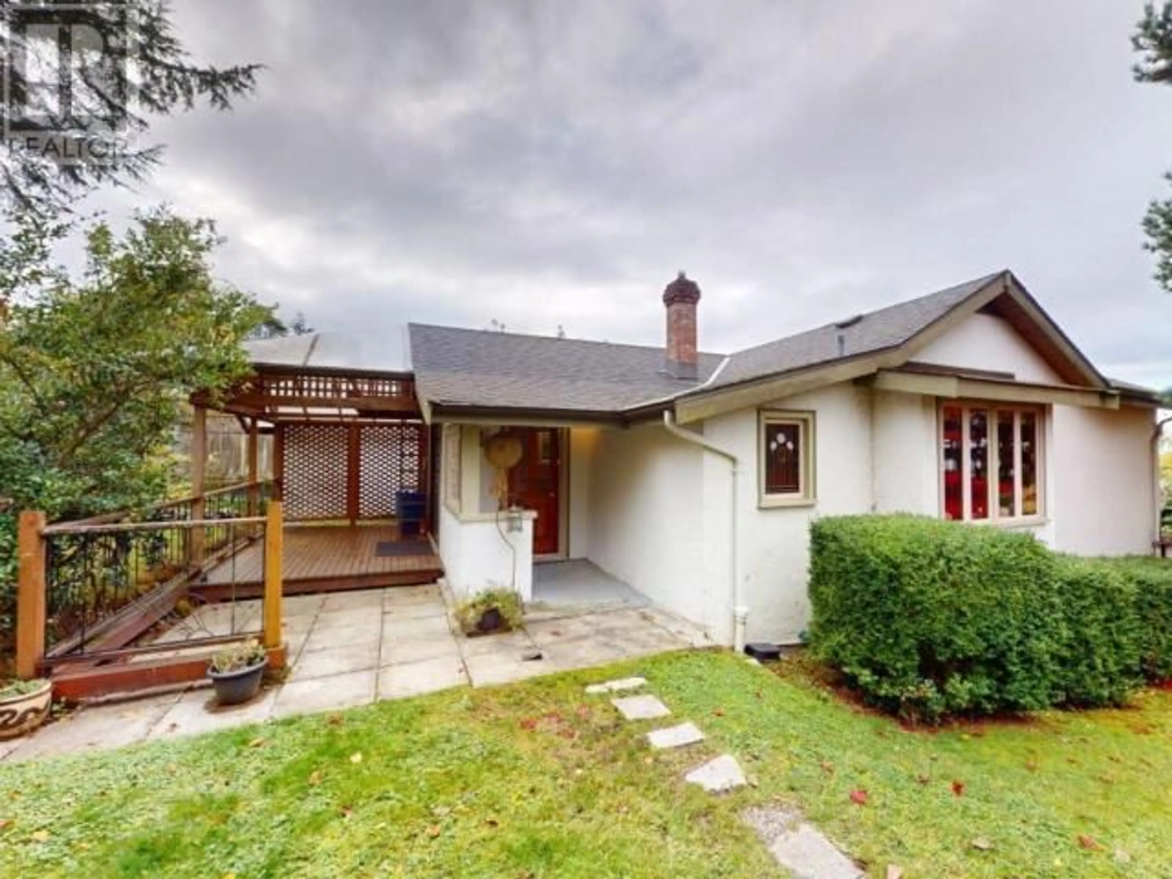 Frontside or backside of a home, cottage for 4328 WESTVIEW AVE, Powell River British Columbia