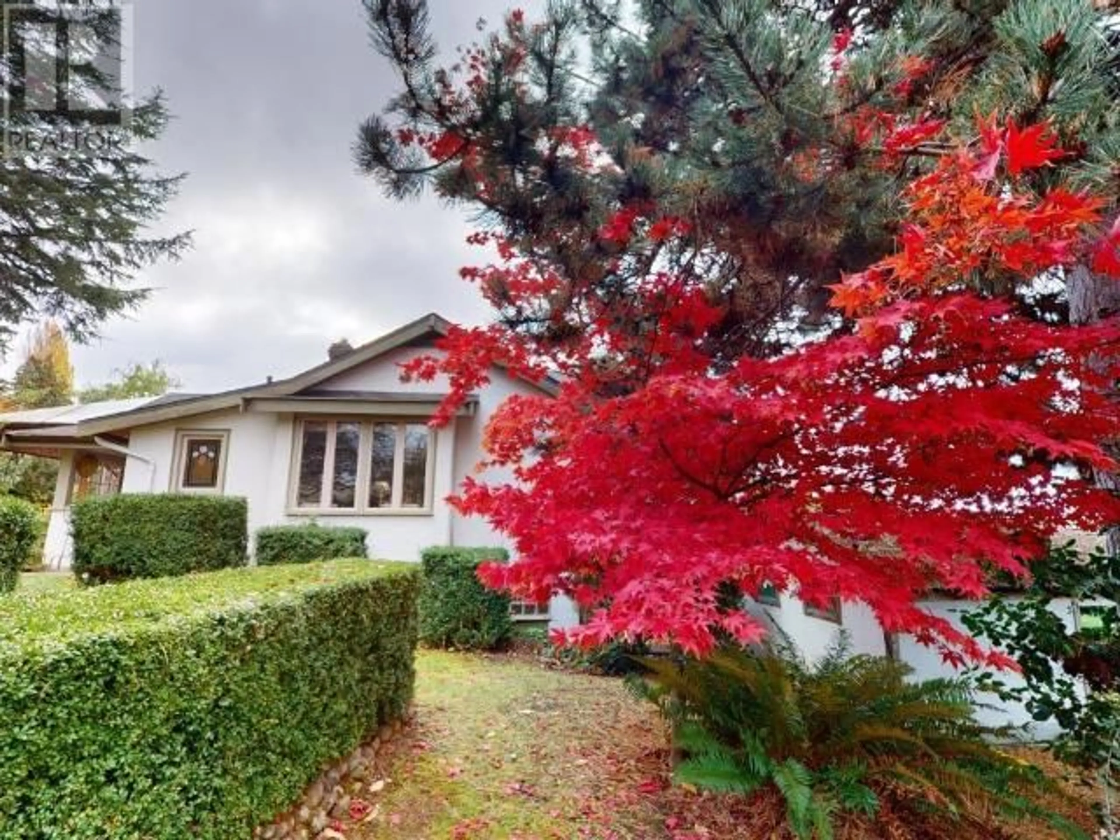 Frontside or backside of a home, cottage for 4328 WESTVIEW AVE, Powell River British Columbia