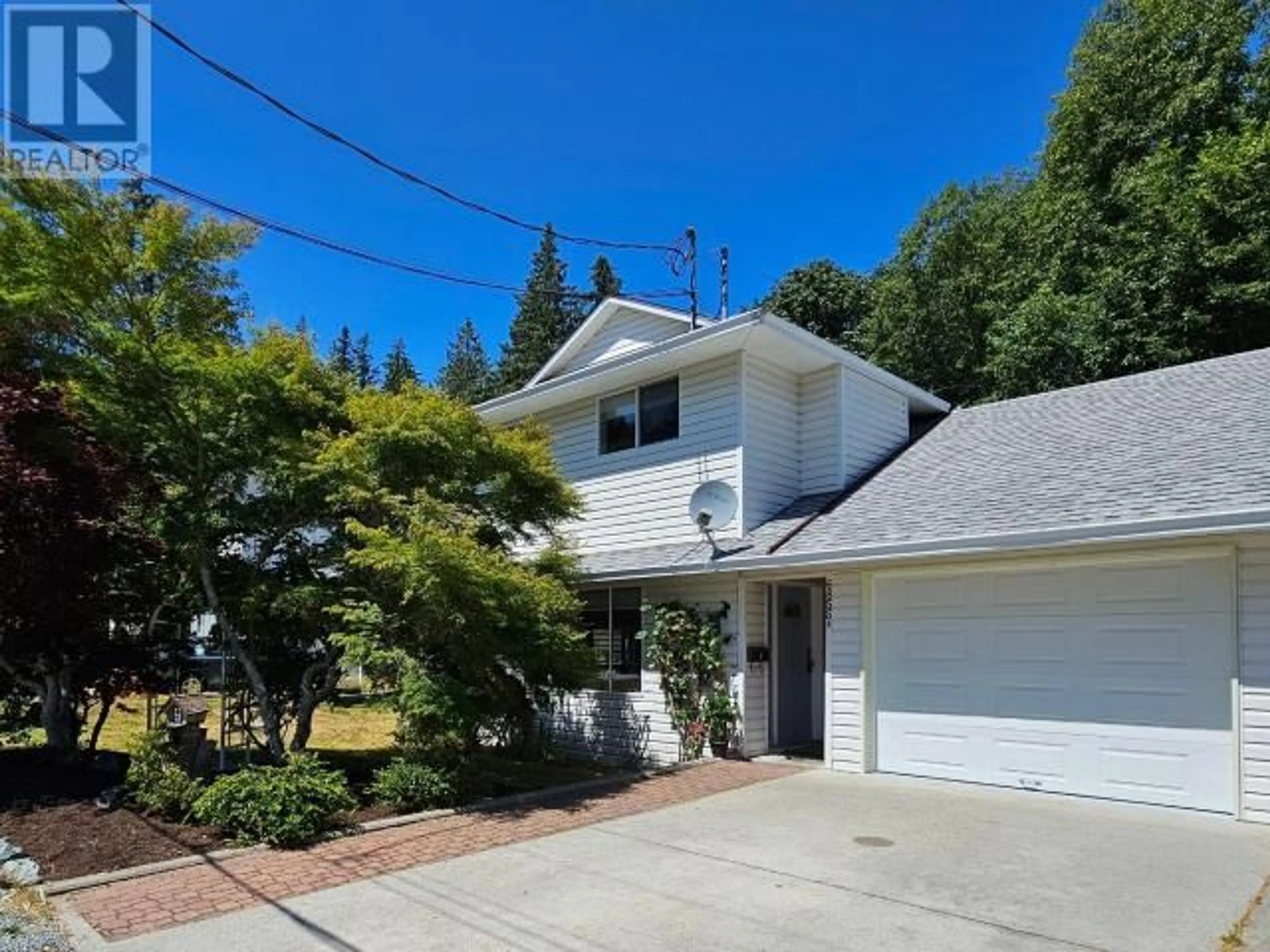 Frontside or backside of a home, cottage for A-6855 IRVINE STREET, Powell River British Columbia V8A4A8