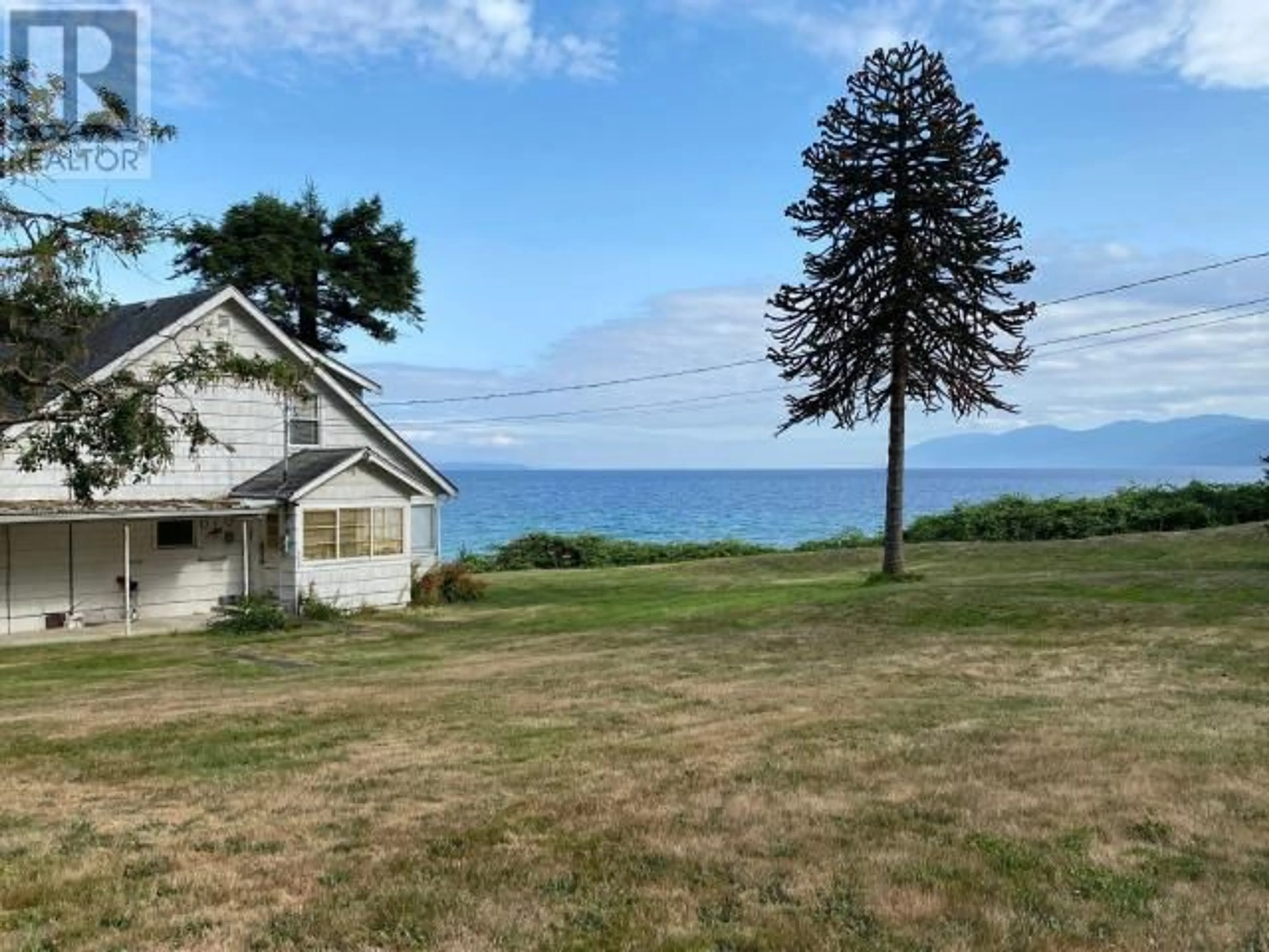 A pic from outside/outdoor area/front of a property/back of a property/a pic from drone, water/lake/river/ocean view for 2044 BROOM ROAD, Powell River British Columbia V8A5C1