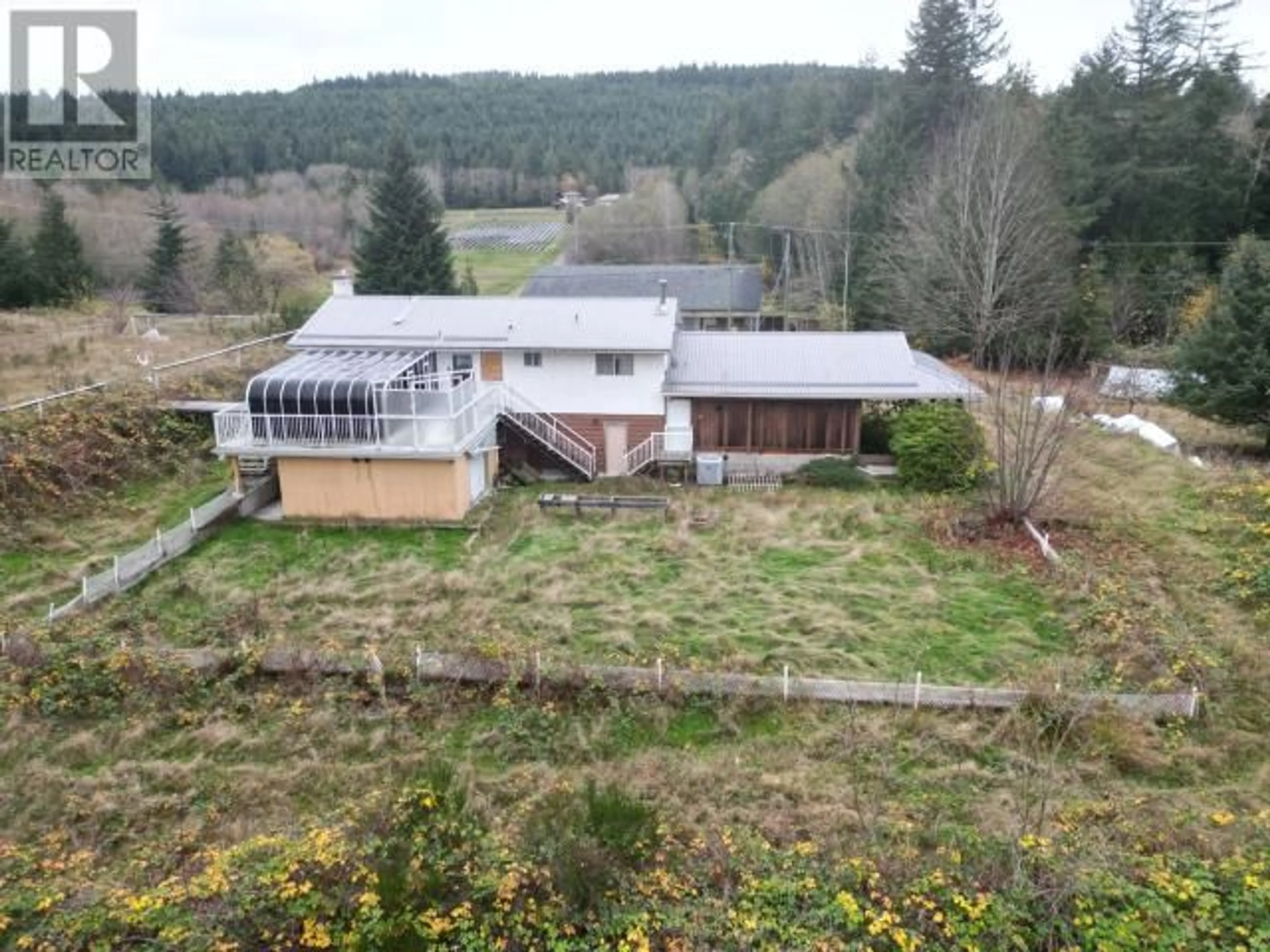 A pic from outside/outdoor area/front of a property/back of a property/a pic from drone, building for 3567 PADGETT RD, Powell River British Columbia V8A0S7