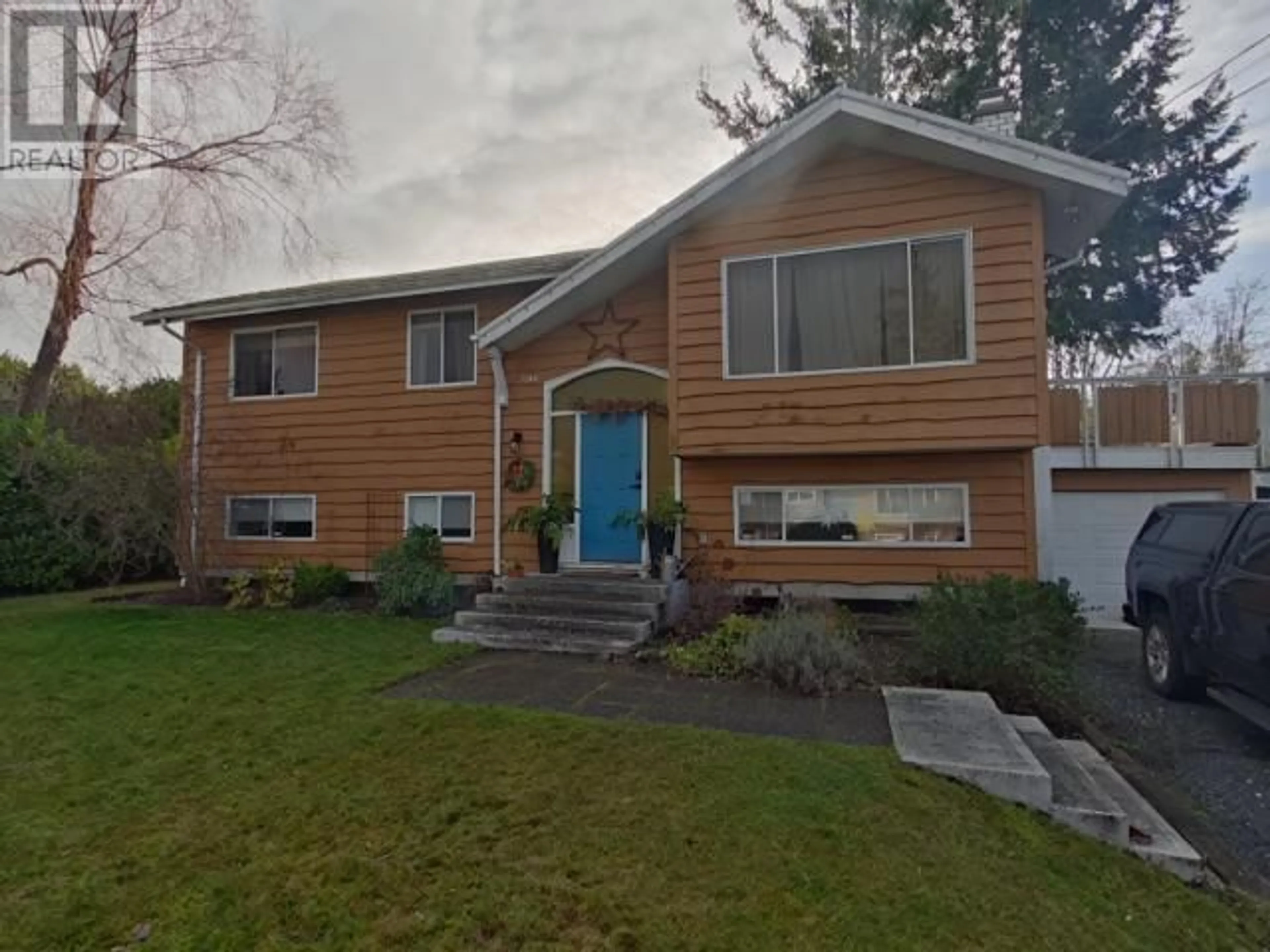 Home with vinyl exterior material, street for 7244 HAZELTON STREET, Powell River British Columbia