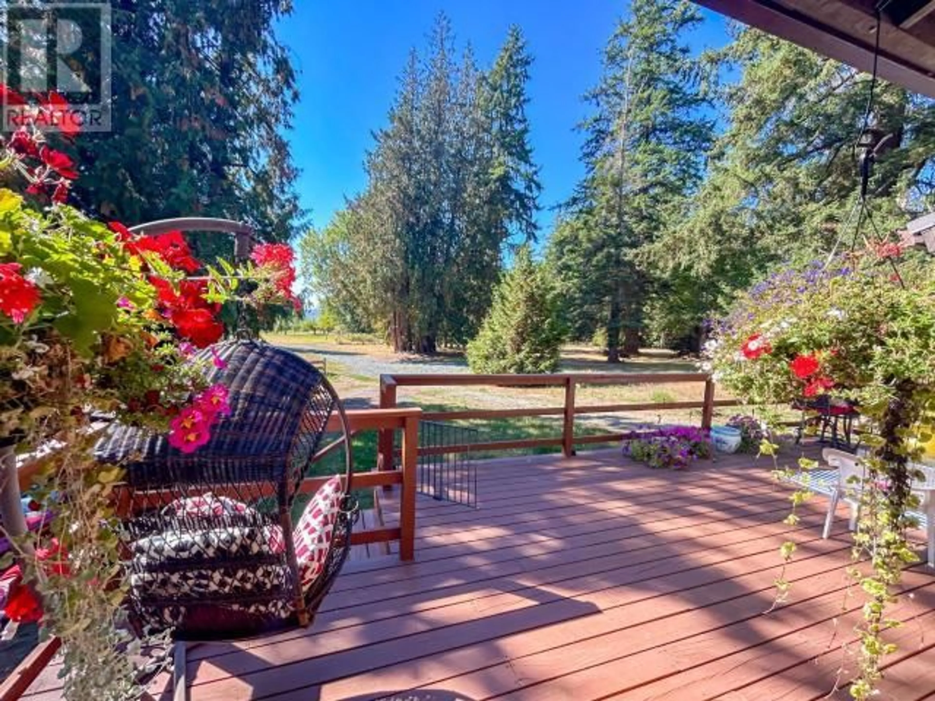 Patio, water/lake/river/ocean view for 8035 HIGHWAY 101, Powell River British Columbia V8A0S1