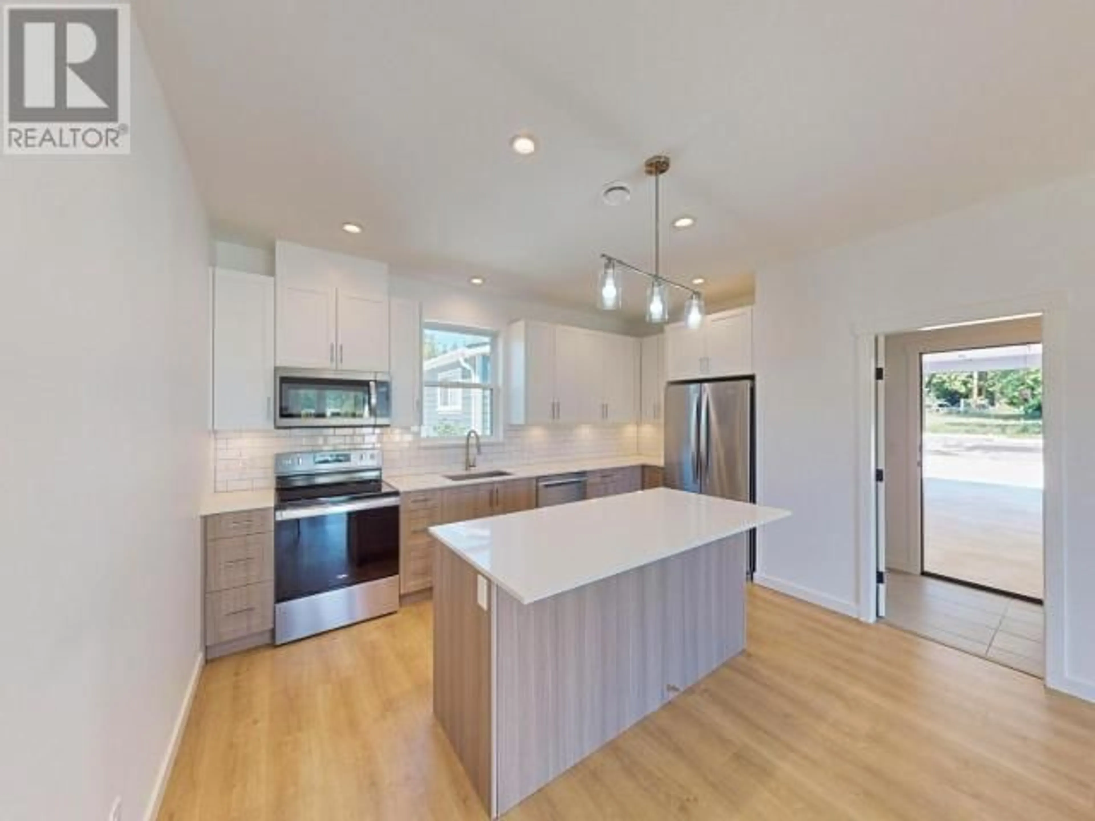 Open concept kitchen, unknown for 106-7440 NOOTKA STREET, Powell River British Columbia