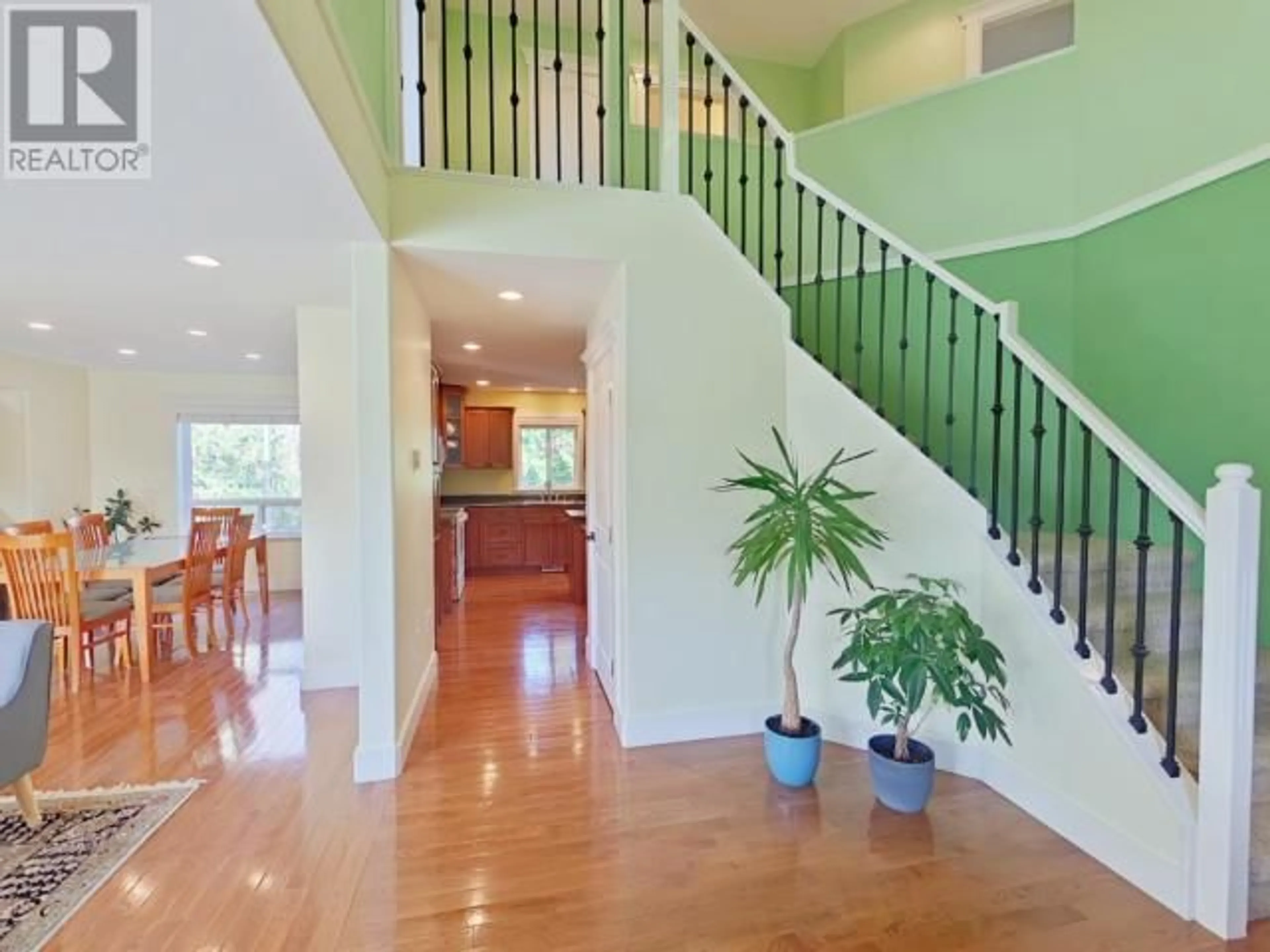 Indoor entryway for 7295 KEMANO STREET, Powell River British Columbia V8A1J3