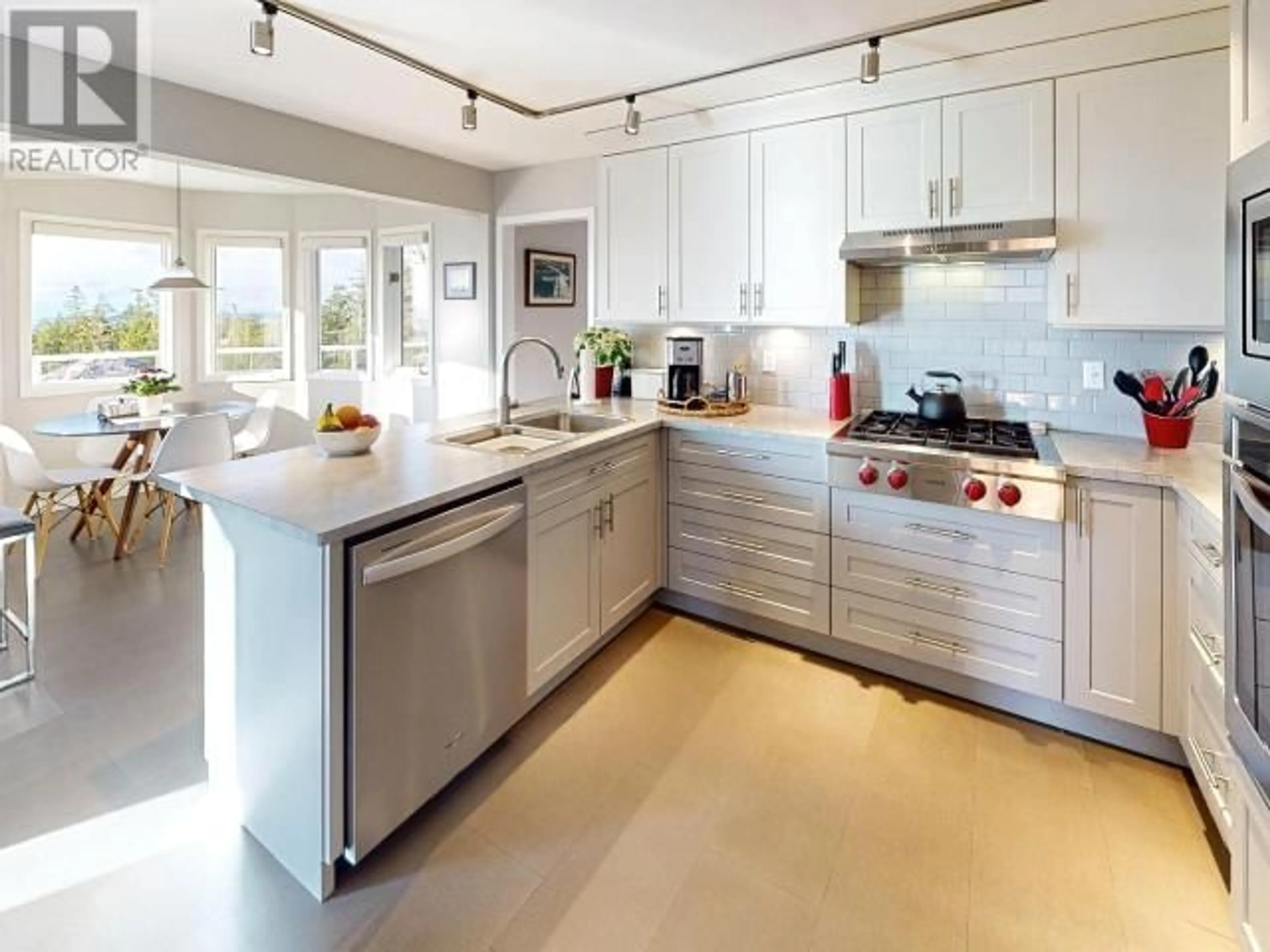 Contemporary kitchen, unknown for 9117 KROMPOCKER RD, Powell River British Columbia V8A0G1