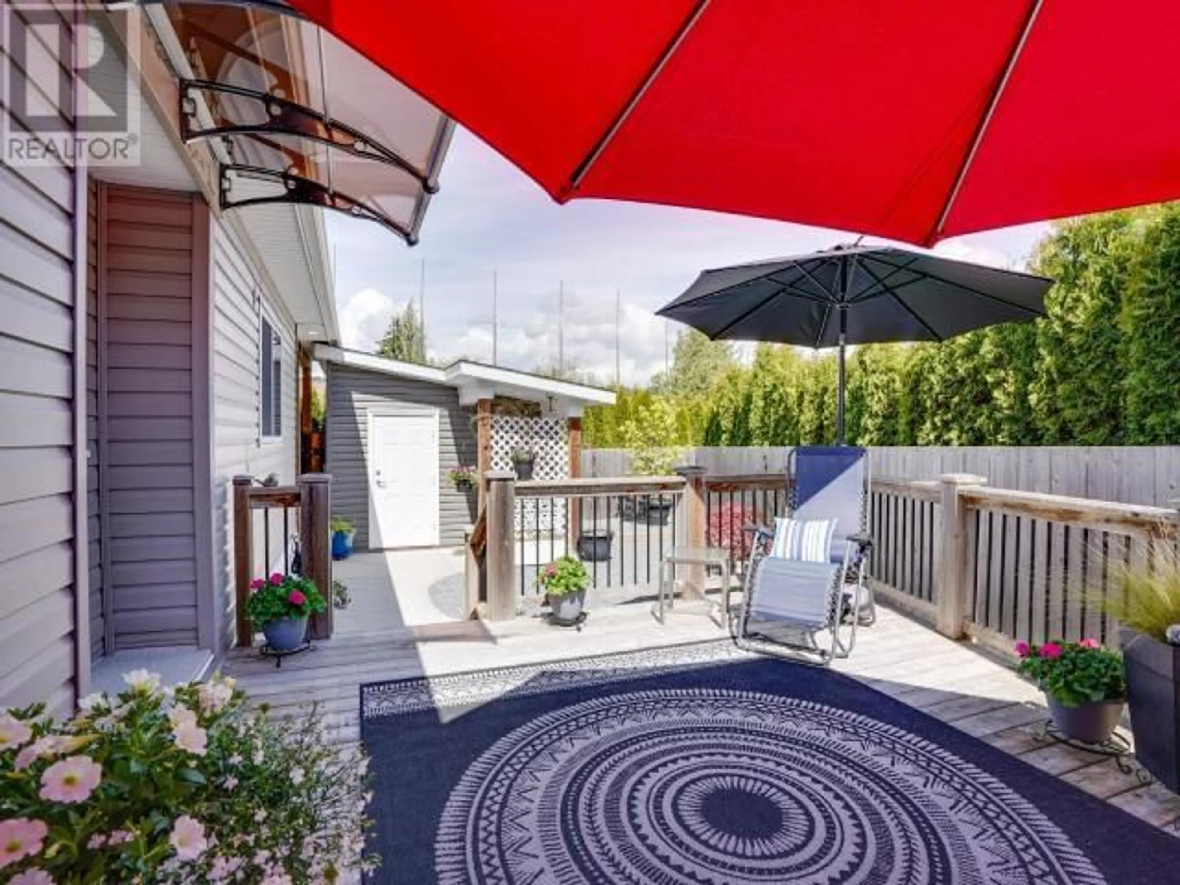 Patio, street for 115-8430 SPRINGBROOK ROAD, Powell River British Columbia V8A0S3