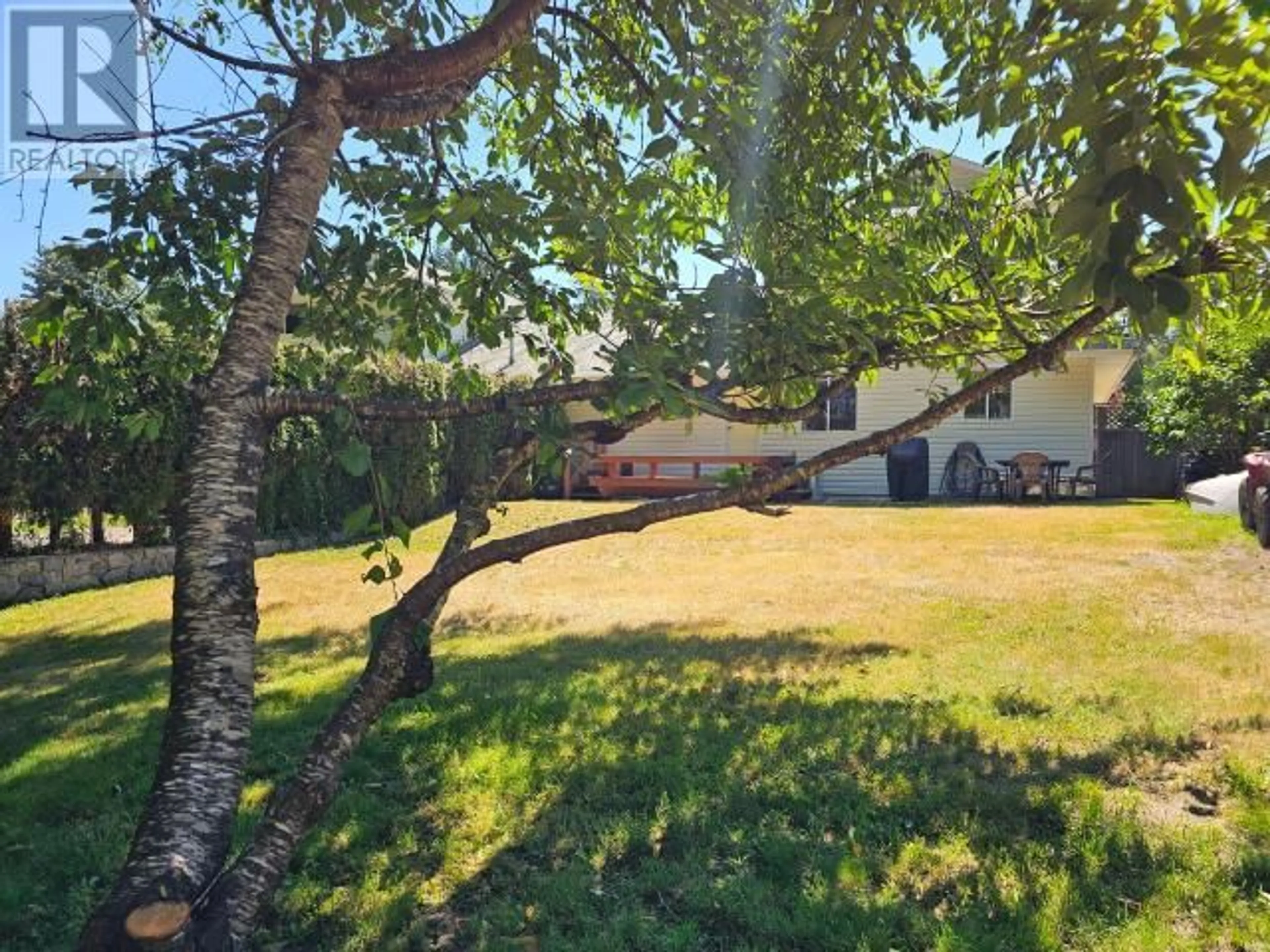 A pic from outside/outdoor area/front of a property/back of a property/a pic from drone, forest/trees view for A-6855 IRVINE STREET, Powell River British Columbia V8A4A8