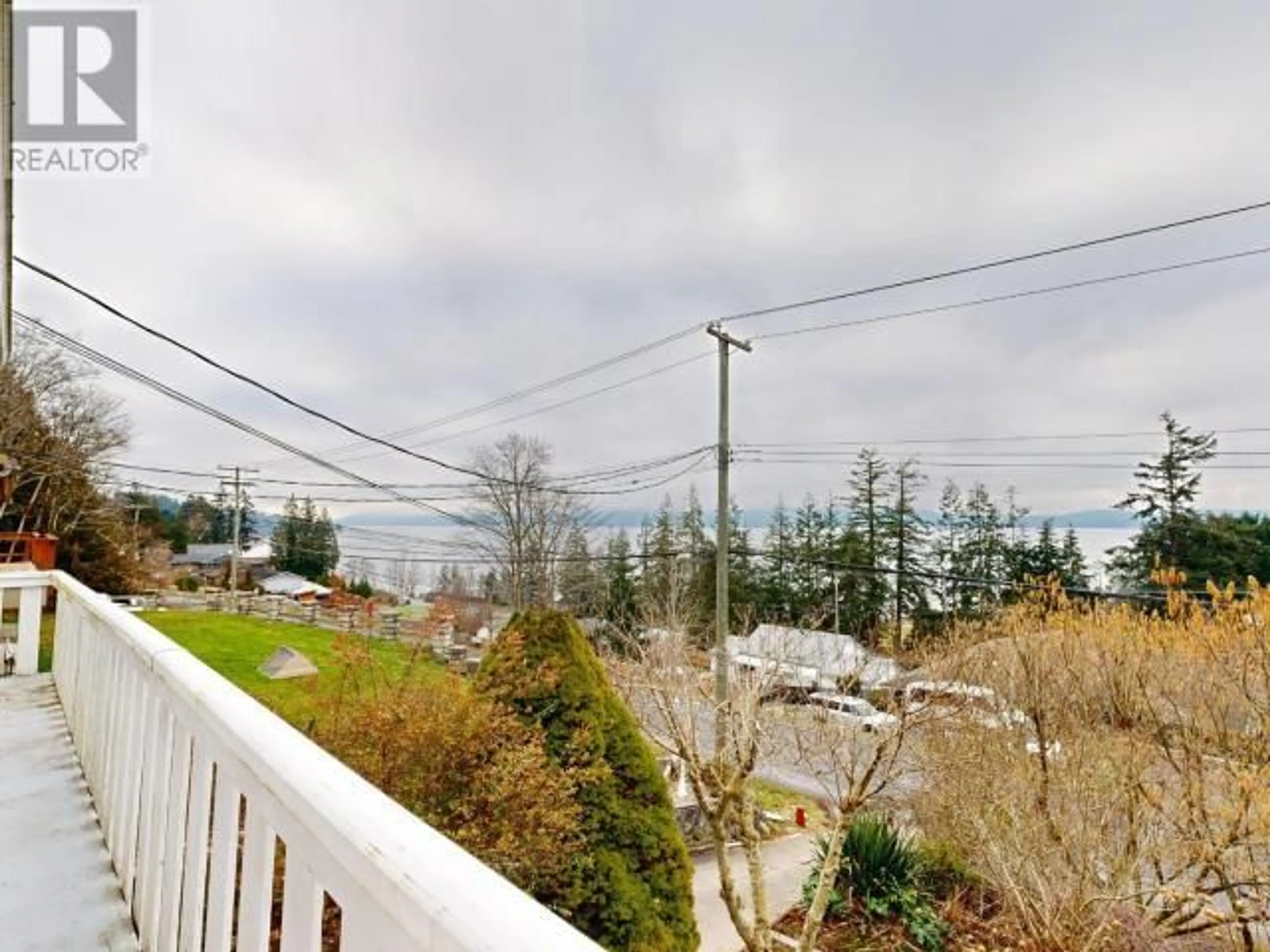 Patio, water/lake/river/ocean view for 8106 CENTENNIAL DRIVE, Powell River British Columbia