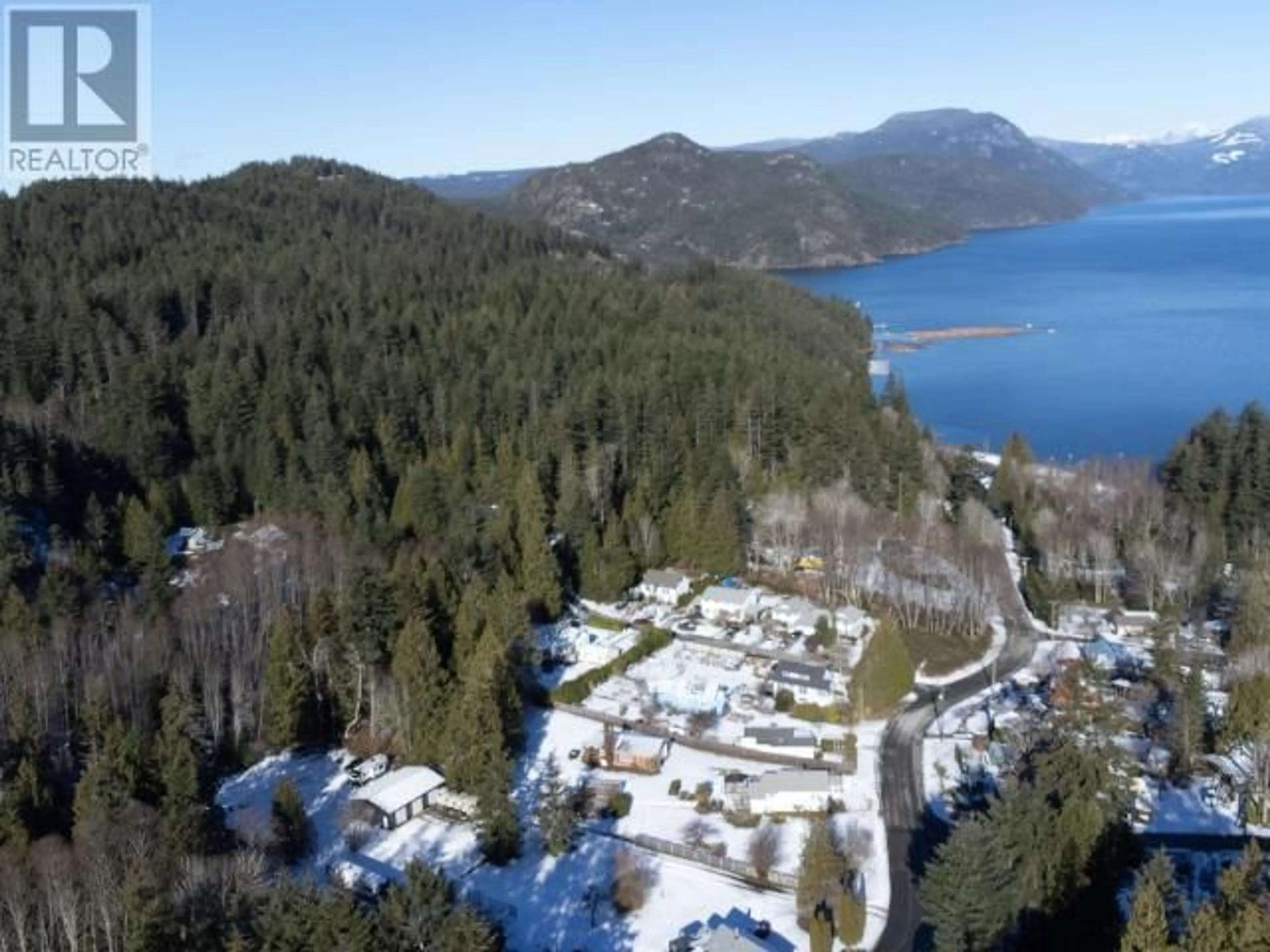 A pic from outside/outdoor area/front of a property/back of a property/a pic from drone, mountain view for 6818 IRVINE STREET, Powell River British Columbia V8A4A9