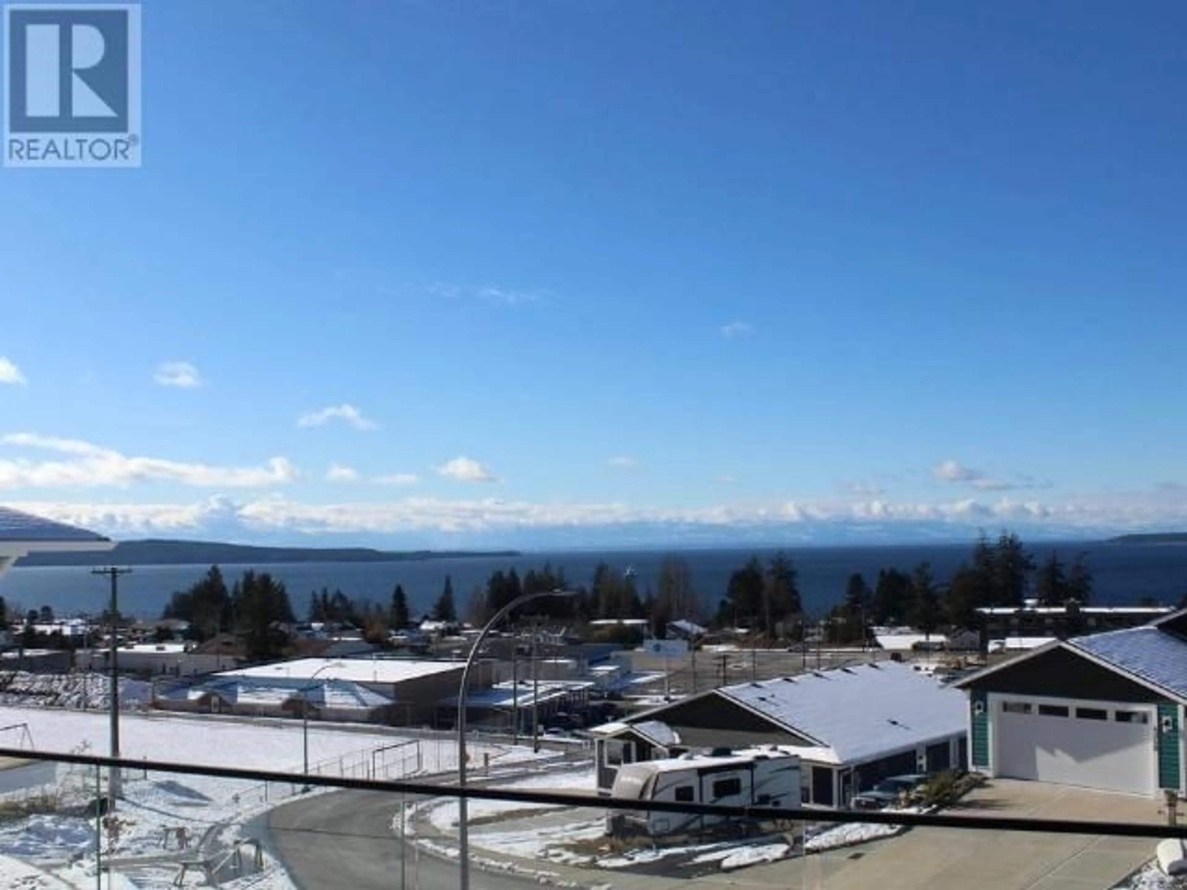 A pic from outside/outdoor area/front of a property/back of a property/a pic from drone, water/lake/river/ocean view for 4358 QUEBEC AVE, Powell River British Columbia V8A5L5