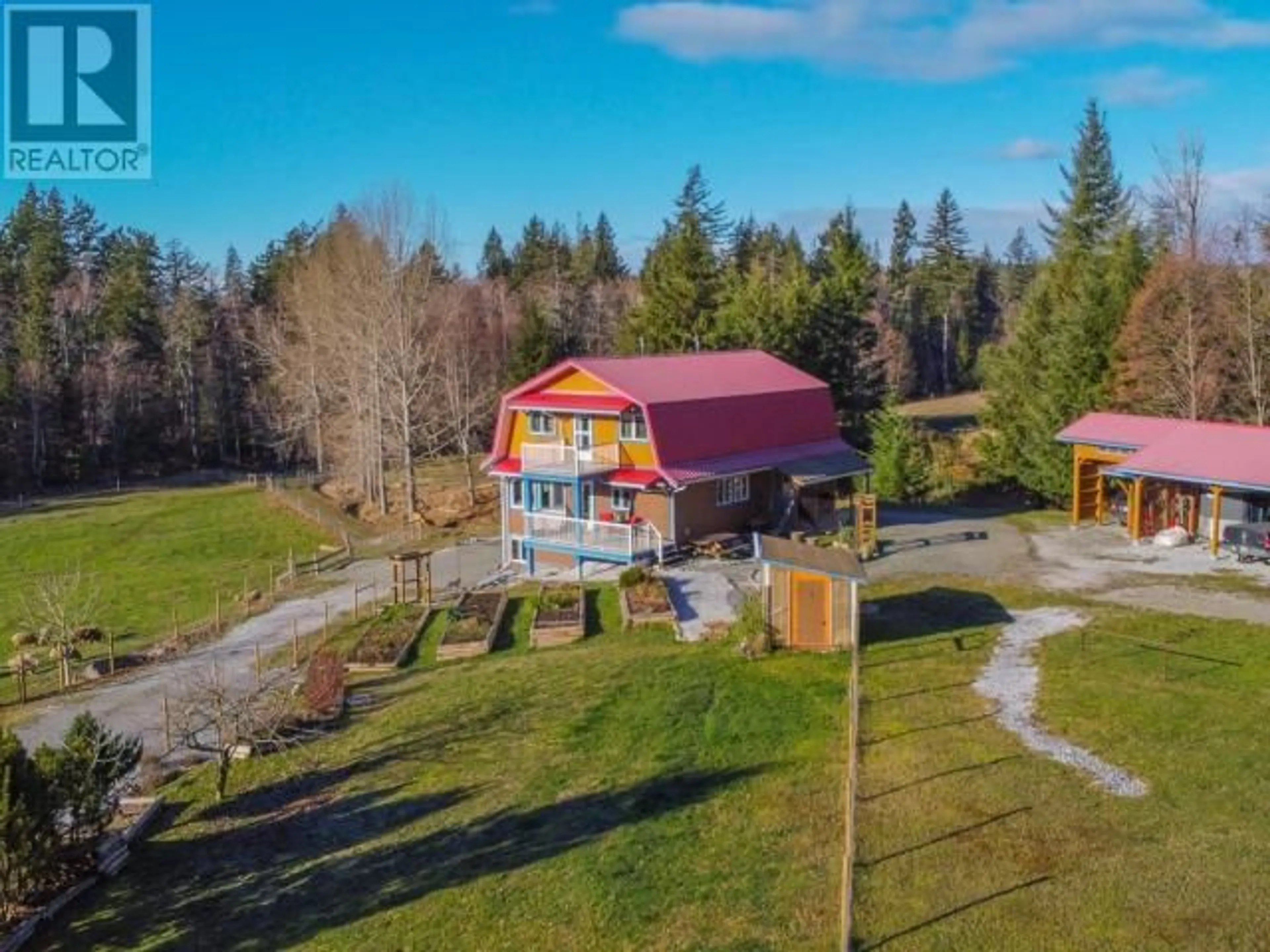 A pic from outside/outdoor area/front of a property/back of a property/a pic from drone, unknown for 5956 CENTRAL ROAD, Texada Island British Columbia V0N3K0