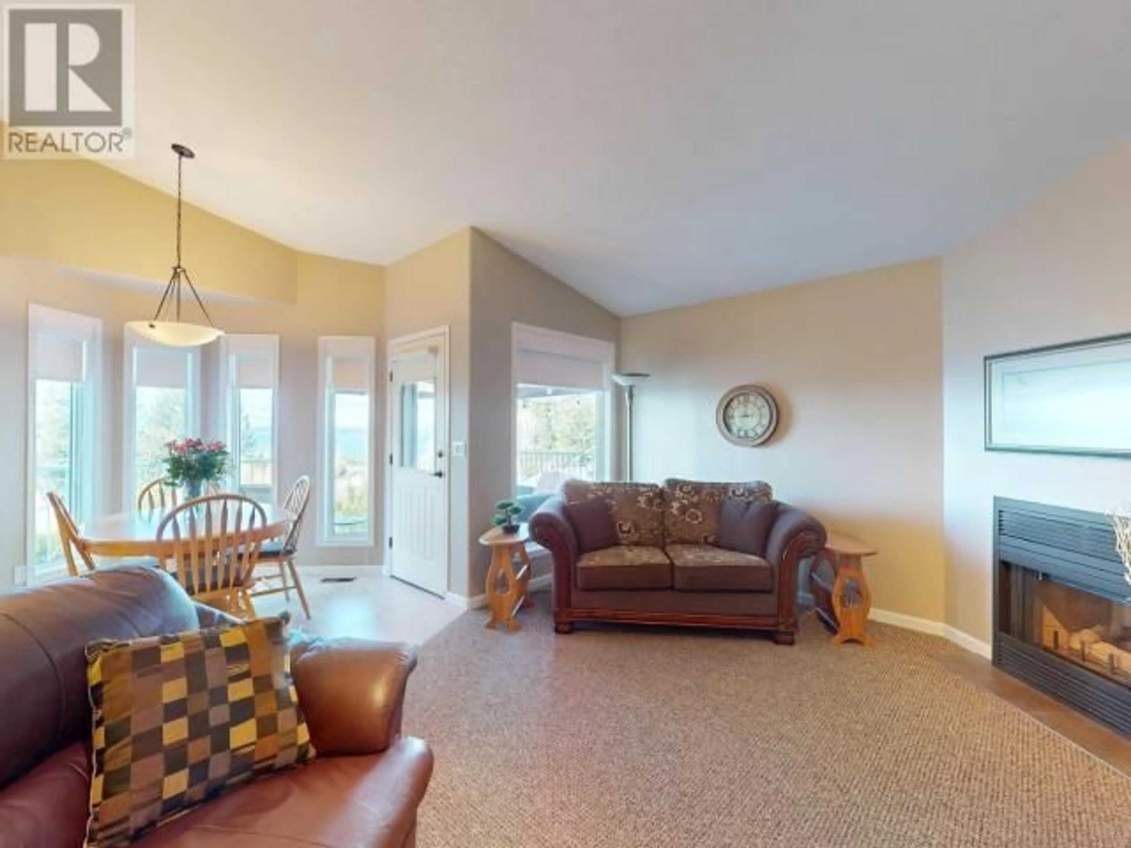 Living room with furniture, unknown for 7129 JORDAN STREET, Powell River British Columbia v8a1m8