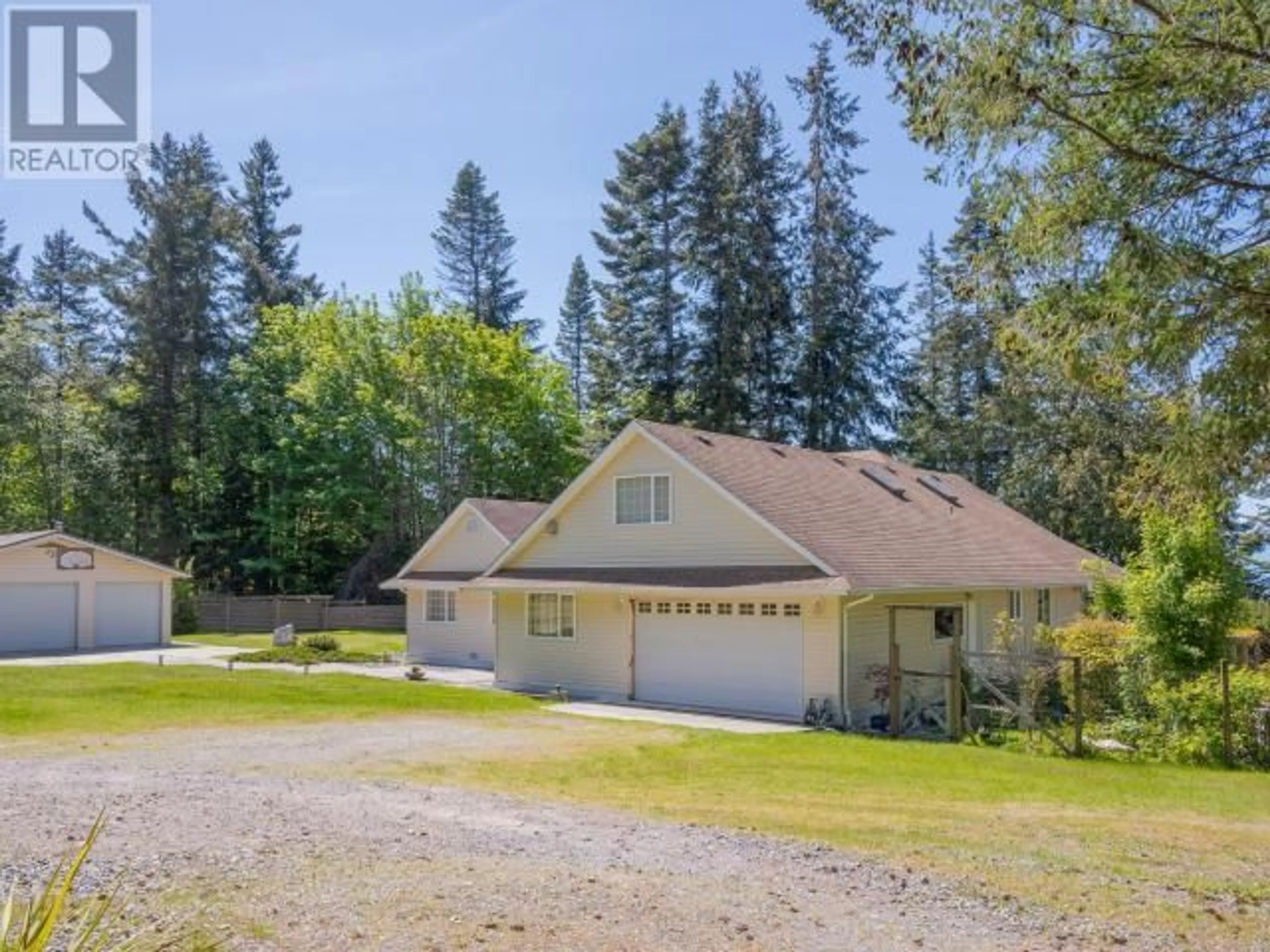 A pic from outside/outdoor area/front of a property/back of a property/a pic from drone, unknown for 5832 GILLIES BAY RD ROAD, Texada Island British Columbia