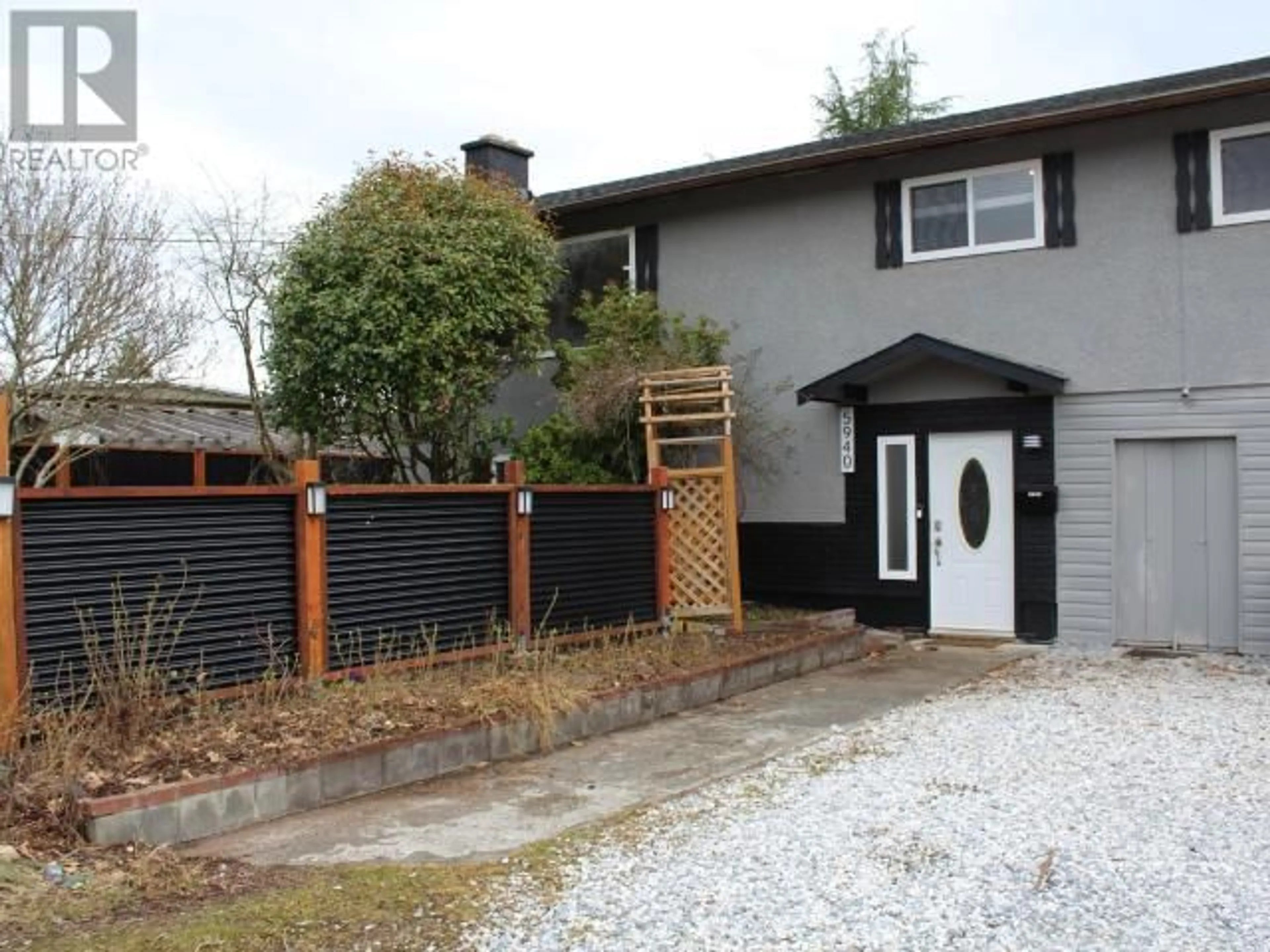 A pic from outside/outdoor area/front of a property/back of a property/a pic from drone, street for 5940 NASS STREET, Powell River British Columbia