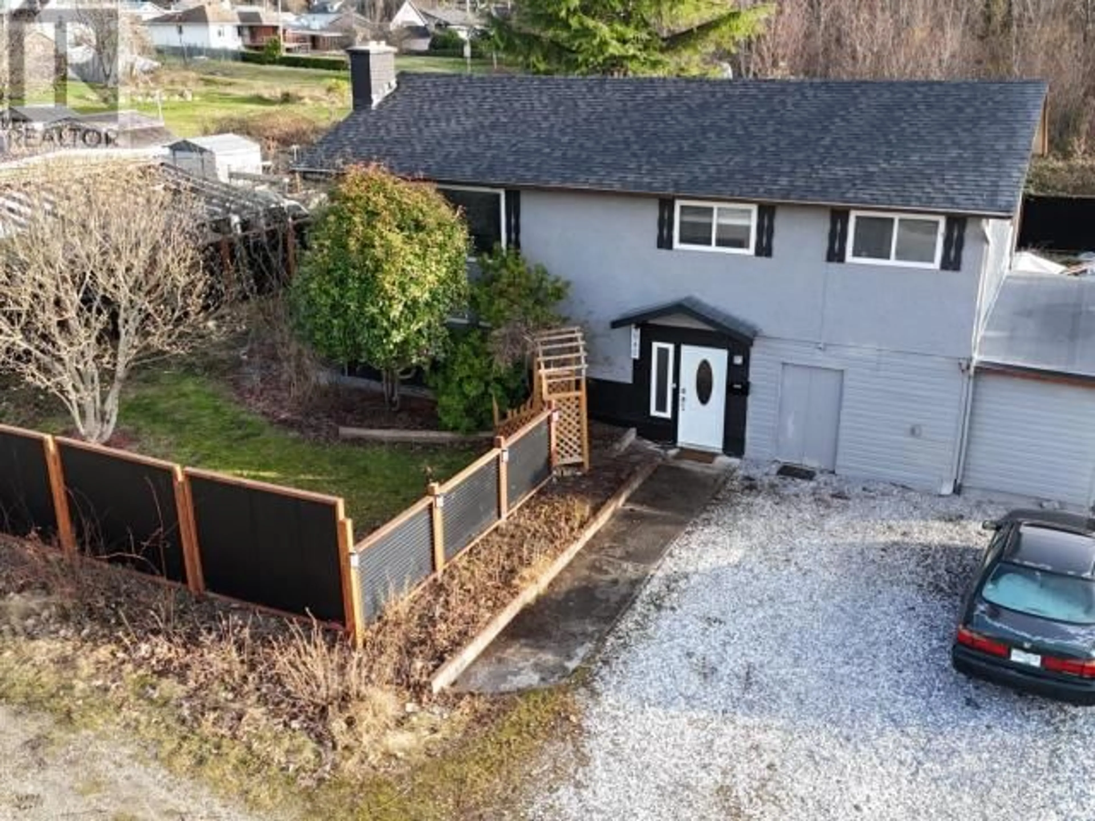 A pic from outside/outdoor area/front of a property/back of a property/a pic from drone, street for 5940 NASS STREET, Powell River British Columbia