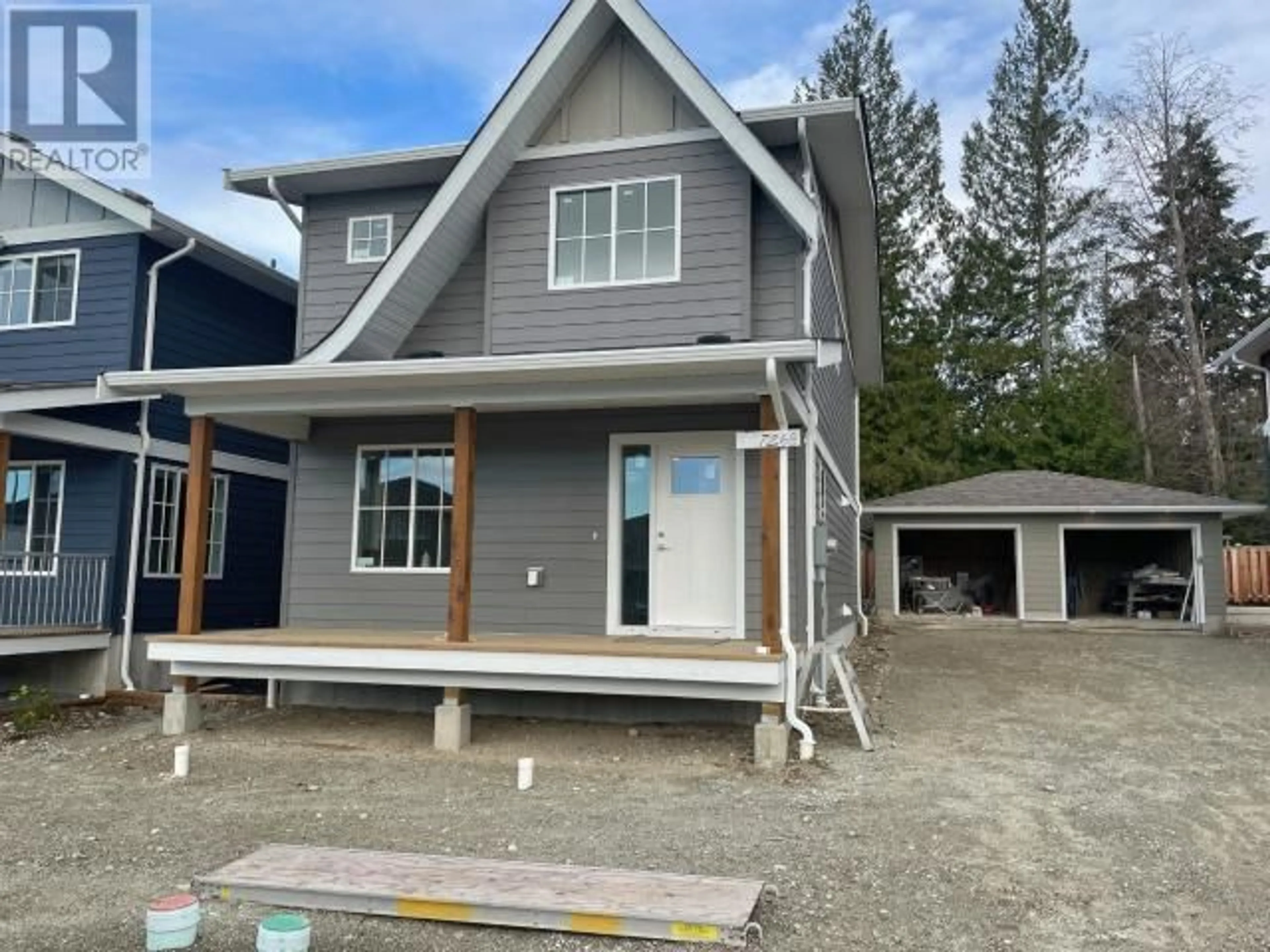 Home with vinyl exterior material, unknown for 7268 EDGEHILL CRESCENT, Powell River British Columbia V8A0V8