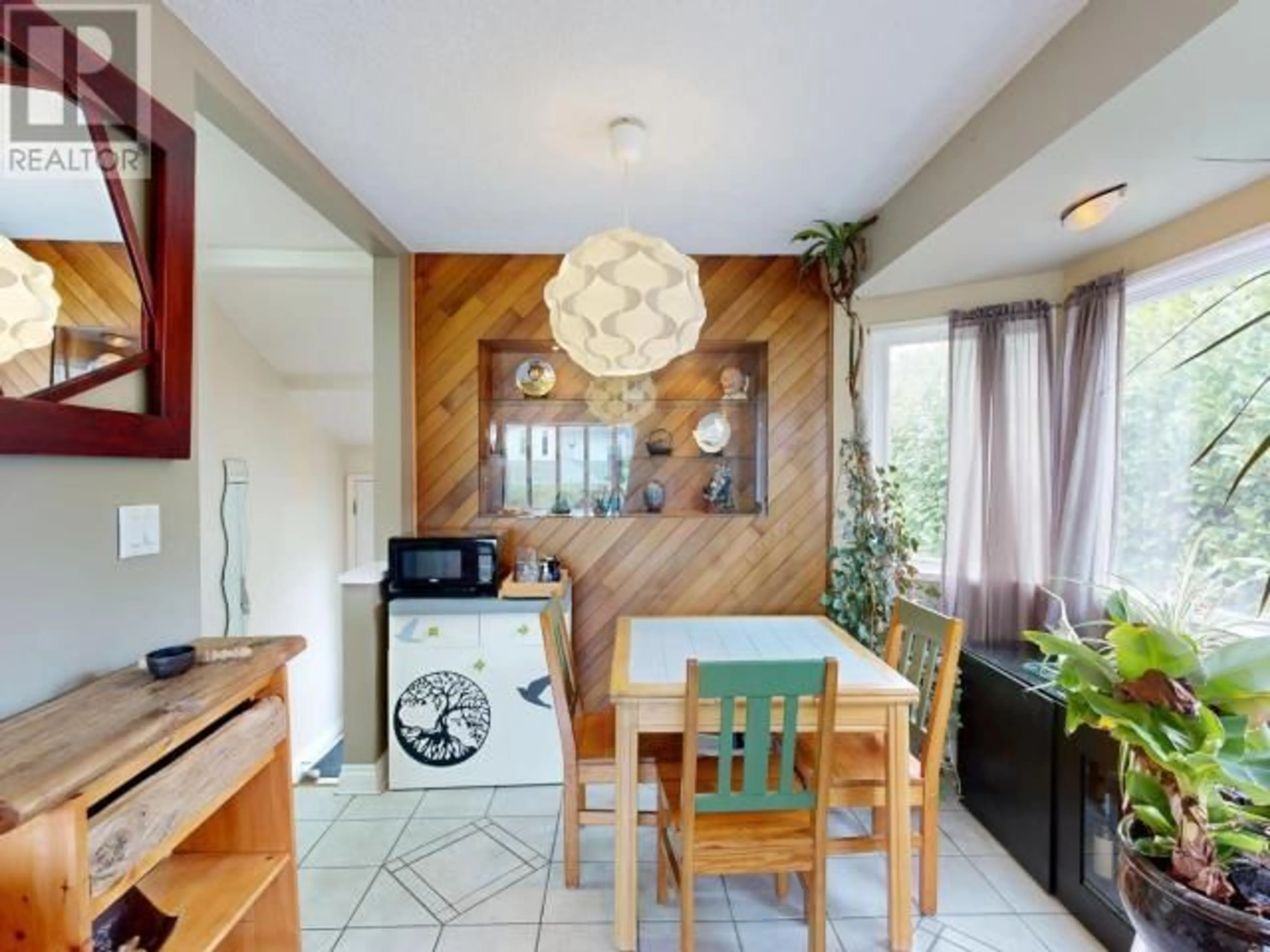 Unknown for 6618 DRAKE STREET, Powell River British Columbia