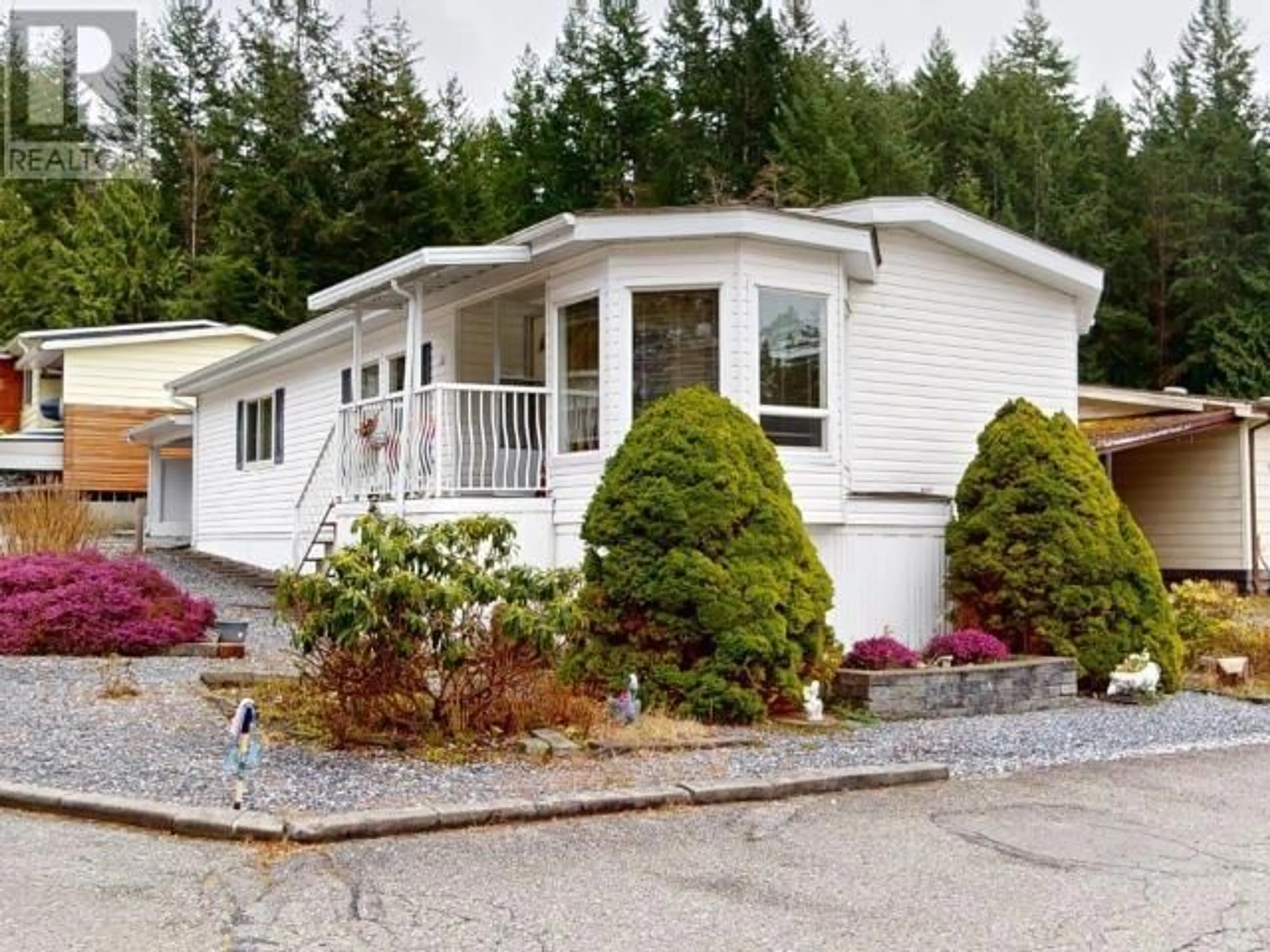 Home with vinyl exterior material, unknown for 32-6271 MCANDREW AVE, Powell River British Columbia