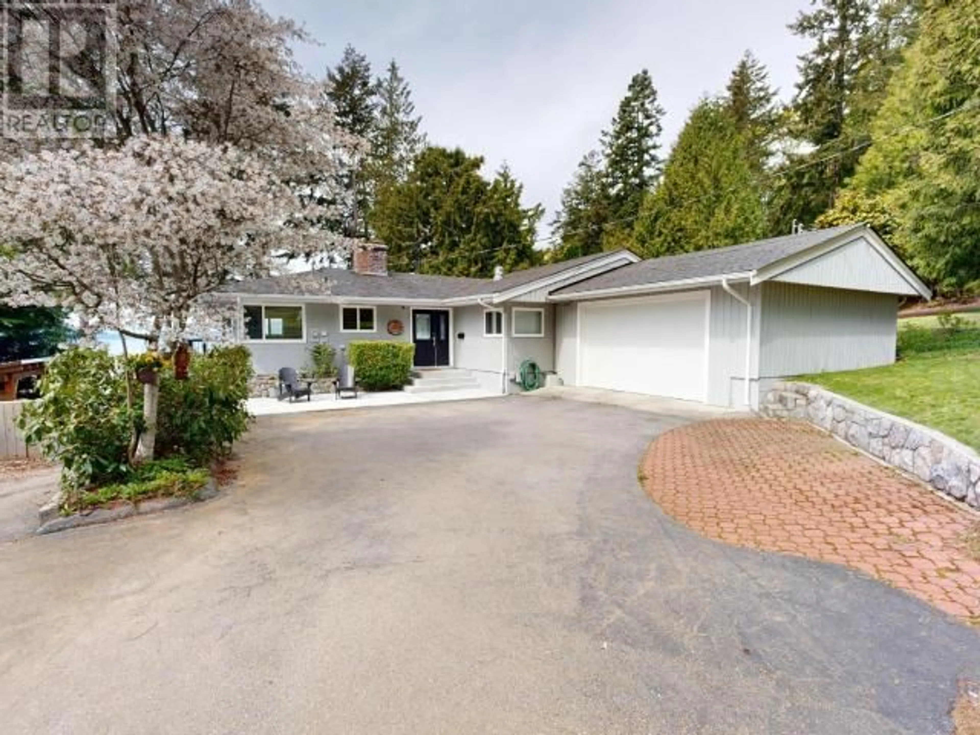 Unknown for 8535 FERN ROAD, Powell River British Columbia V8A0H1