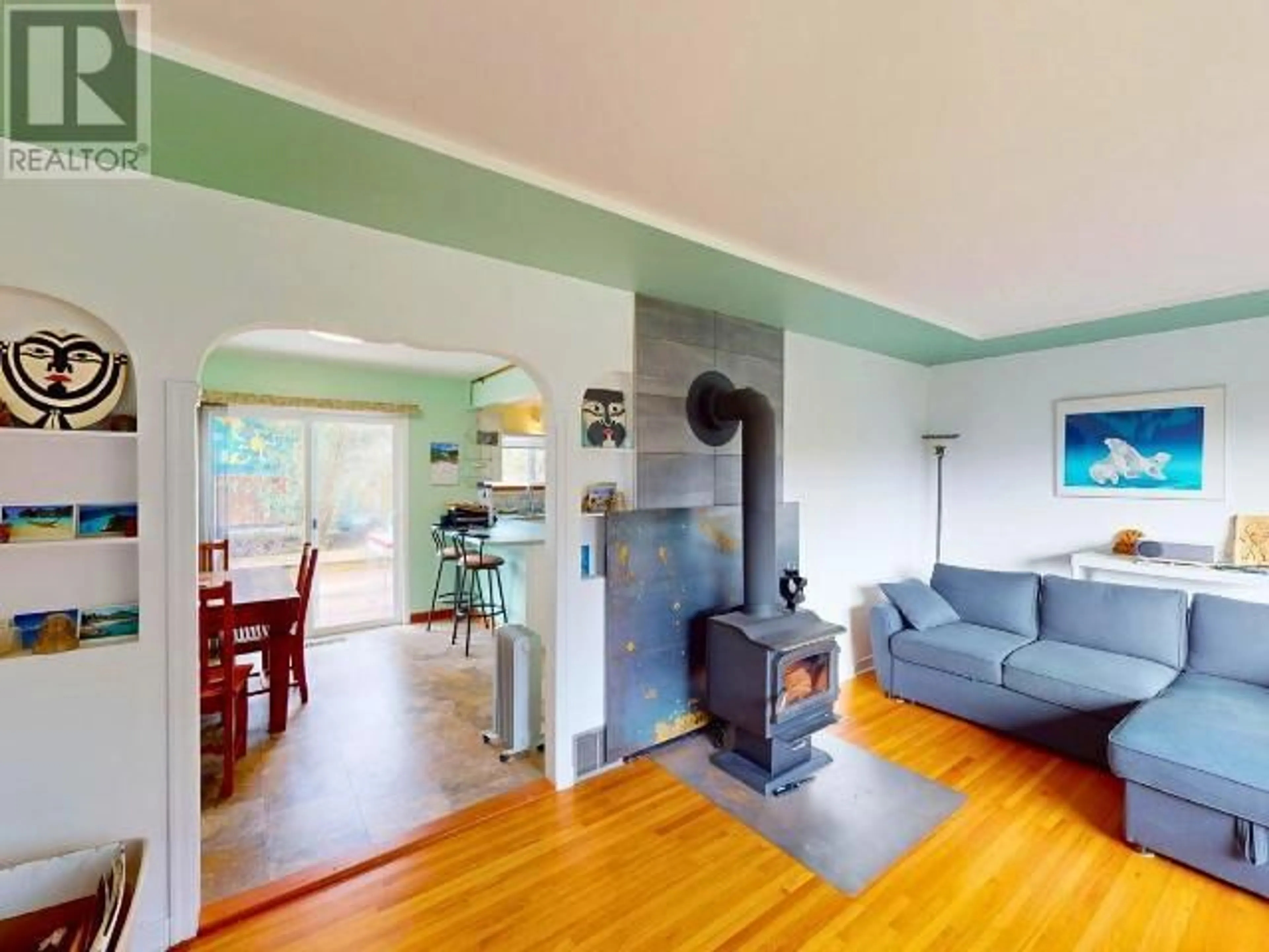 Living room with furniture, unknown for 5385 EARL STREET, Texada Island British Columbia V0N3K0