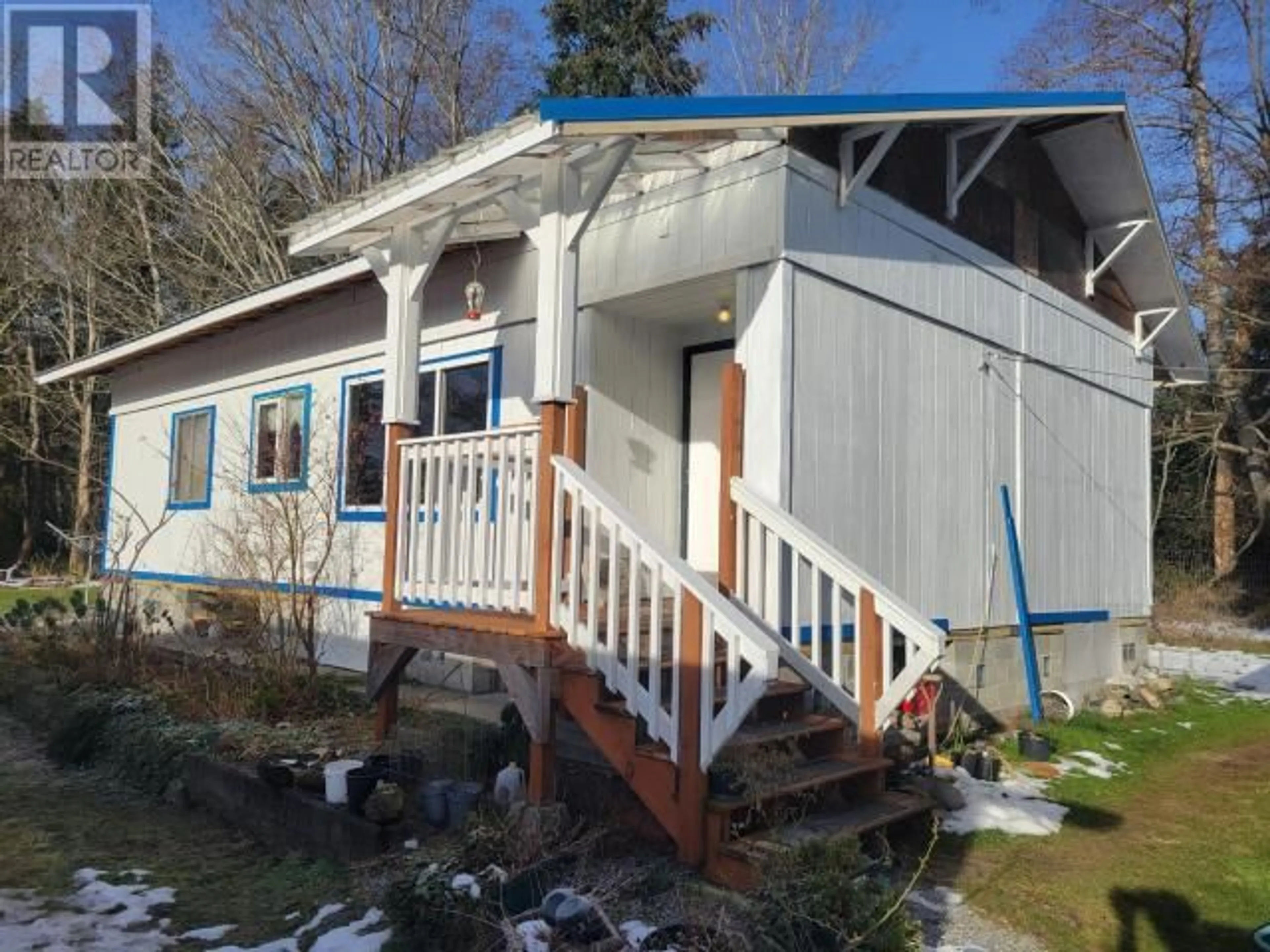 Home with vinyl exterior material, unknown for 4649 CEDAR STREET, Texada Island British Columbia V0N1W0