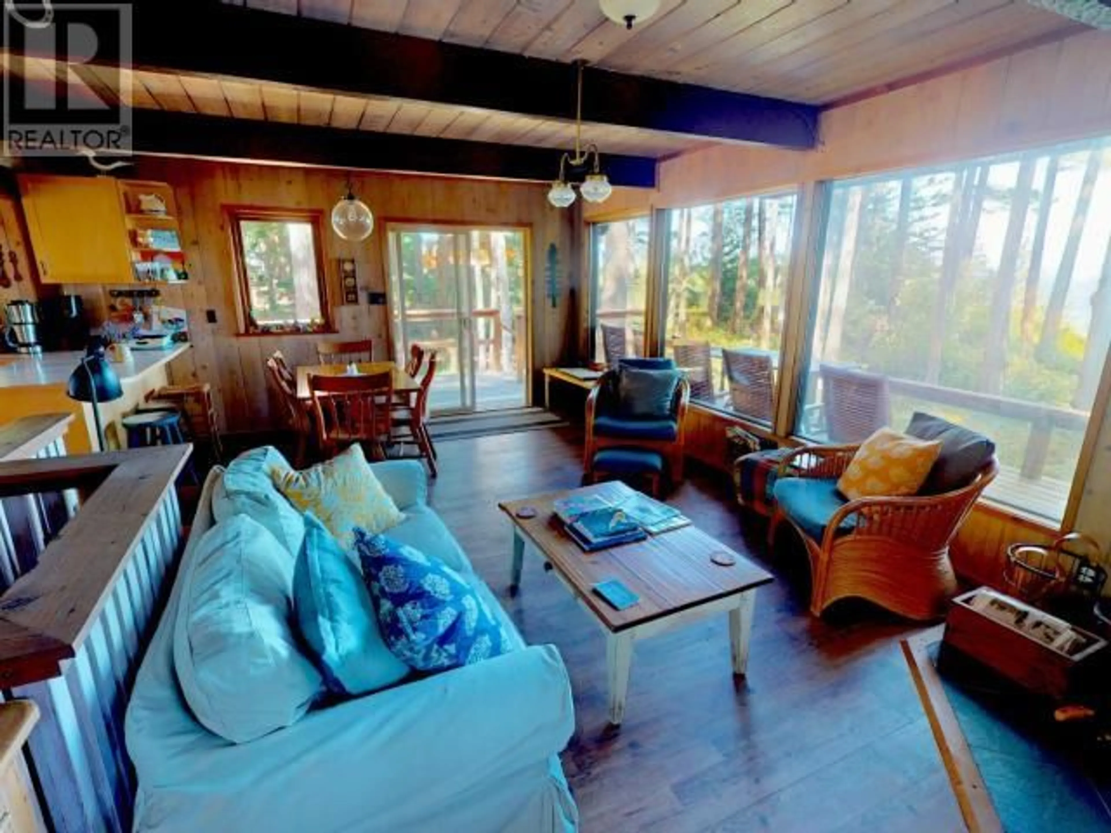 Living room with furniture, wood/laminate floor for 72 - 1576 SAVARY ISLAND ROAD, Savary Island British Columbia