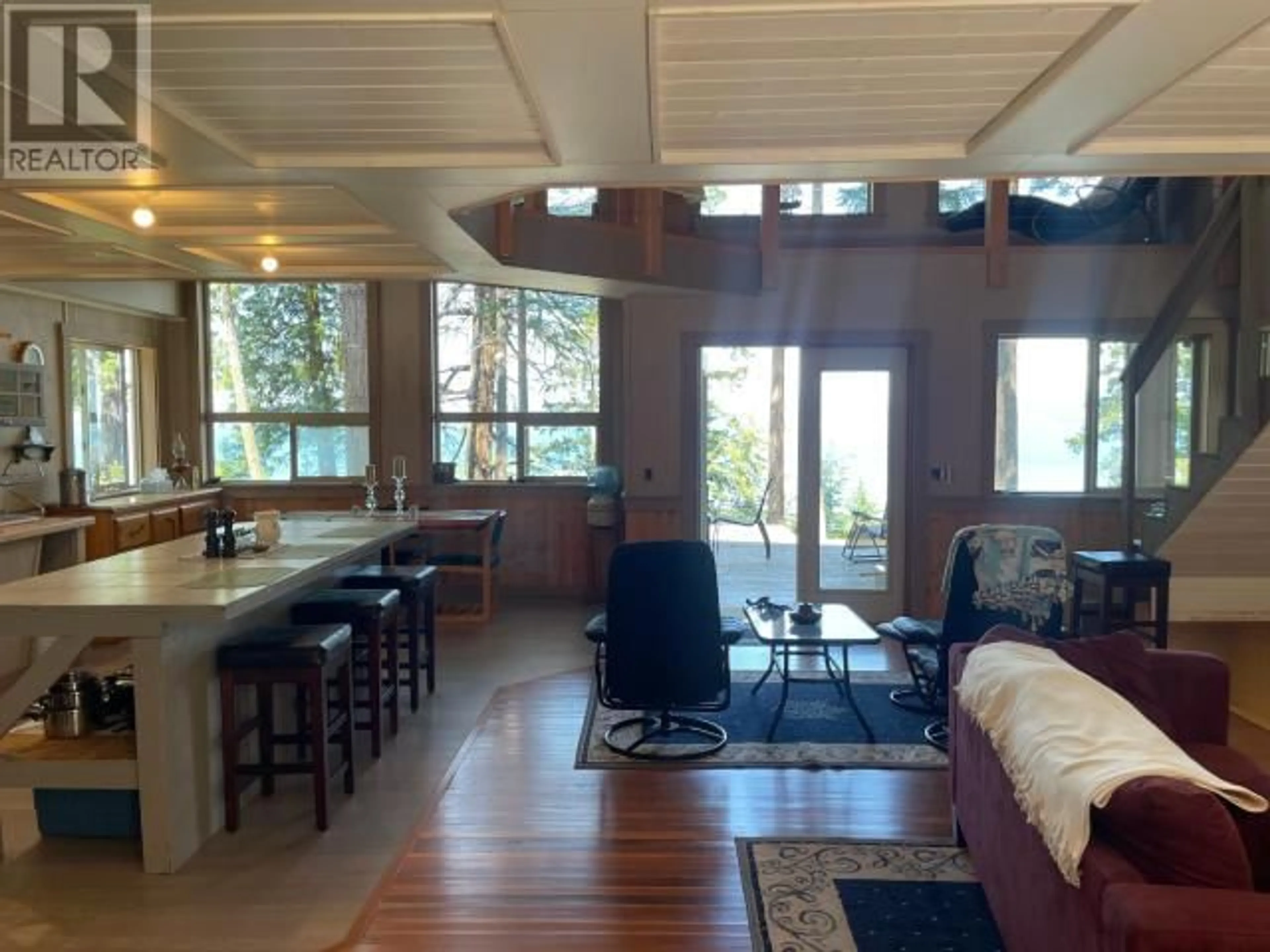 Open concept kitchen, unknown for 1474 SAVARY ISLAND RD, Savary Island British Columbia V0N2G0