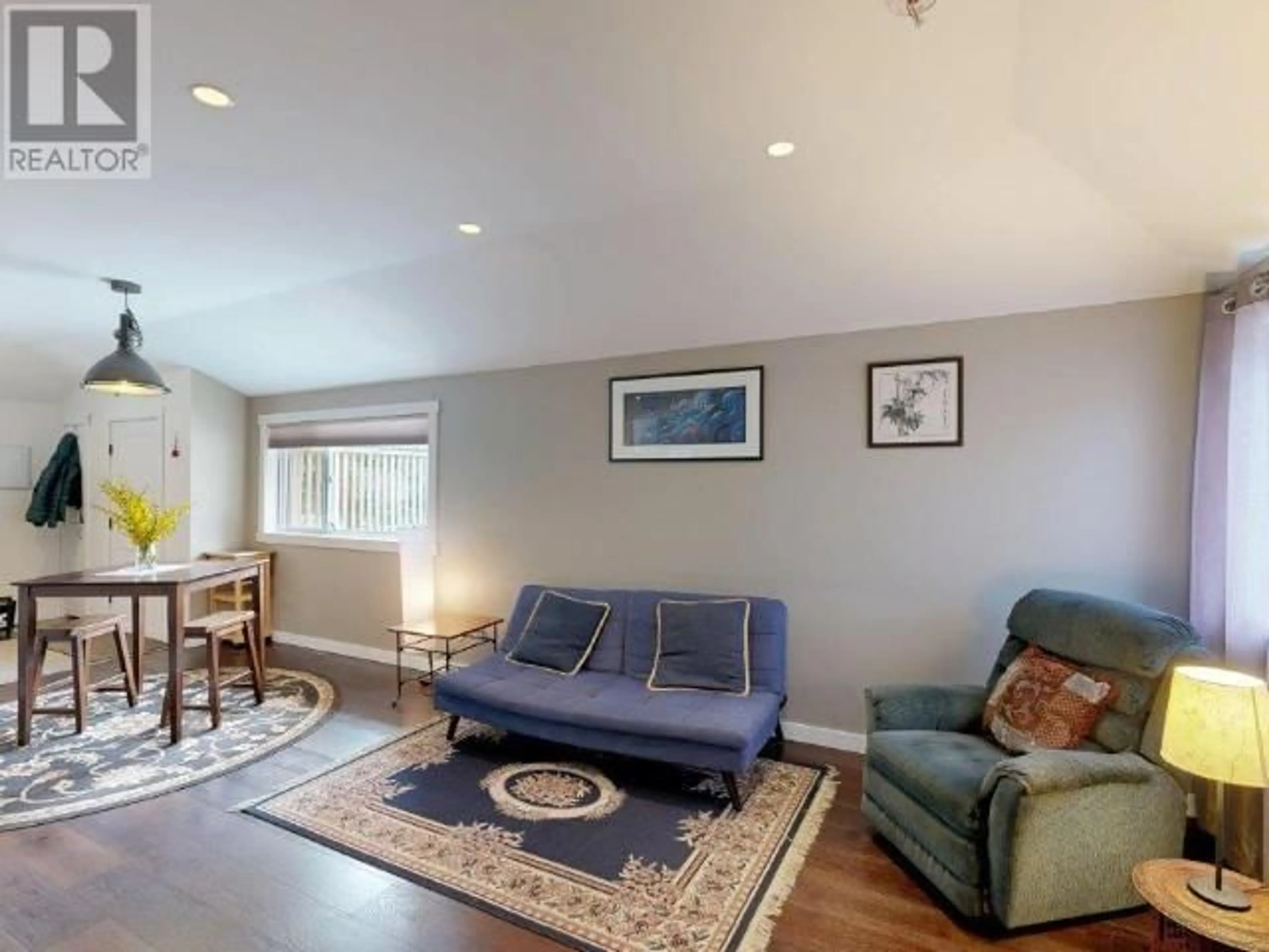 Living room with furniture, unknown for 7132 BAKER STREET, Powell River British Columbia