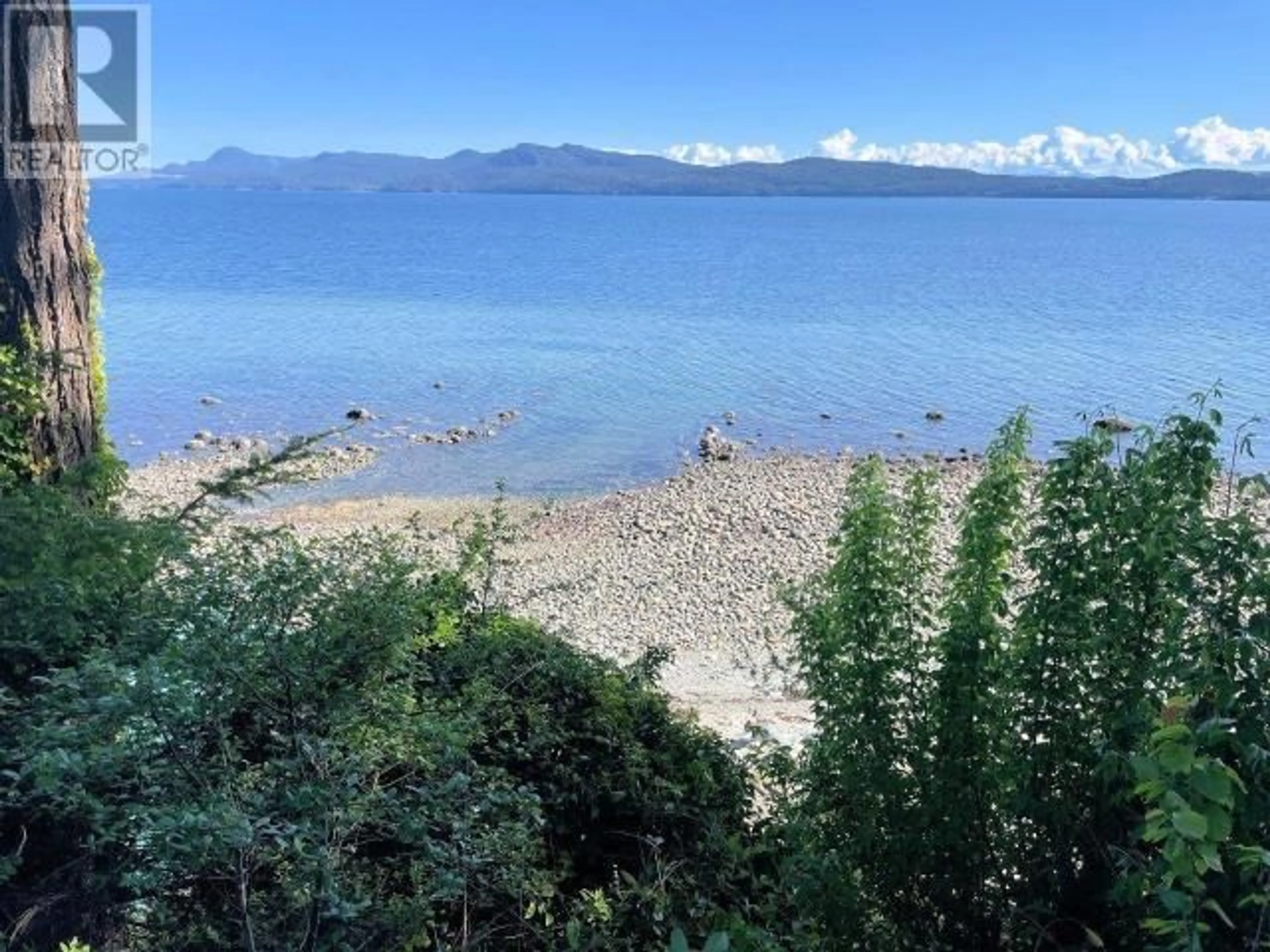 A pic from outside/outdoor area/front of a property/back of a property/a pic from drone, water/lake/river/ocean view for 7647 FATS CRESCENT, Powell River British Columbia