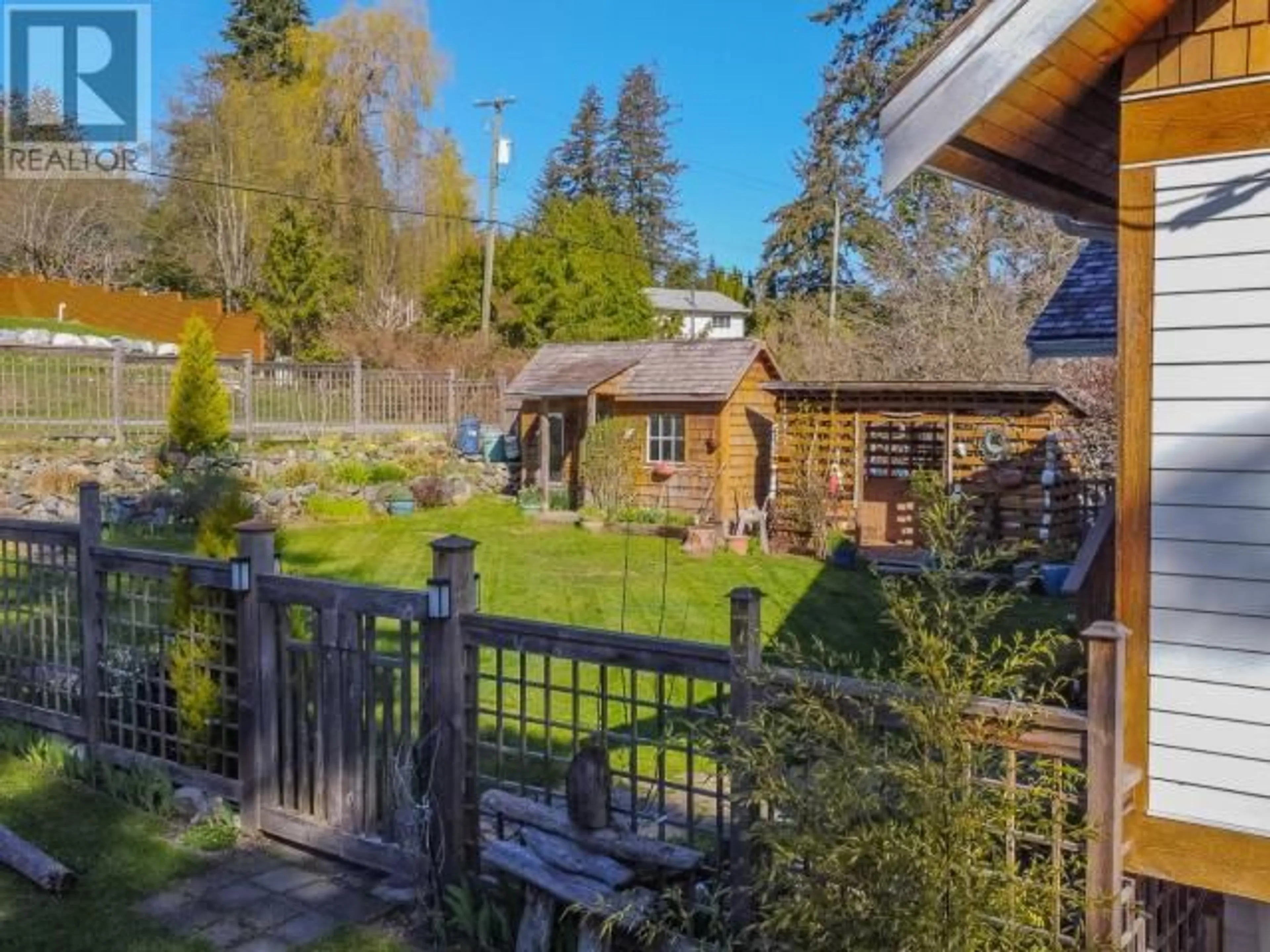 A pic from outside/outdoor area/front of a property/back of a property/a pic from drone, unknown for 4810 SANDERSON ROAD, Texada Island British Columbia V0N1W0