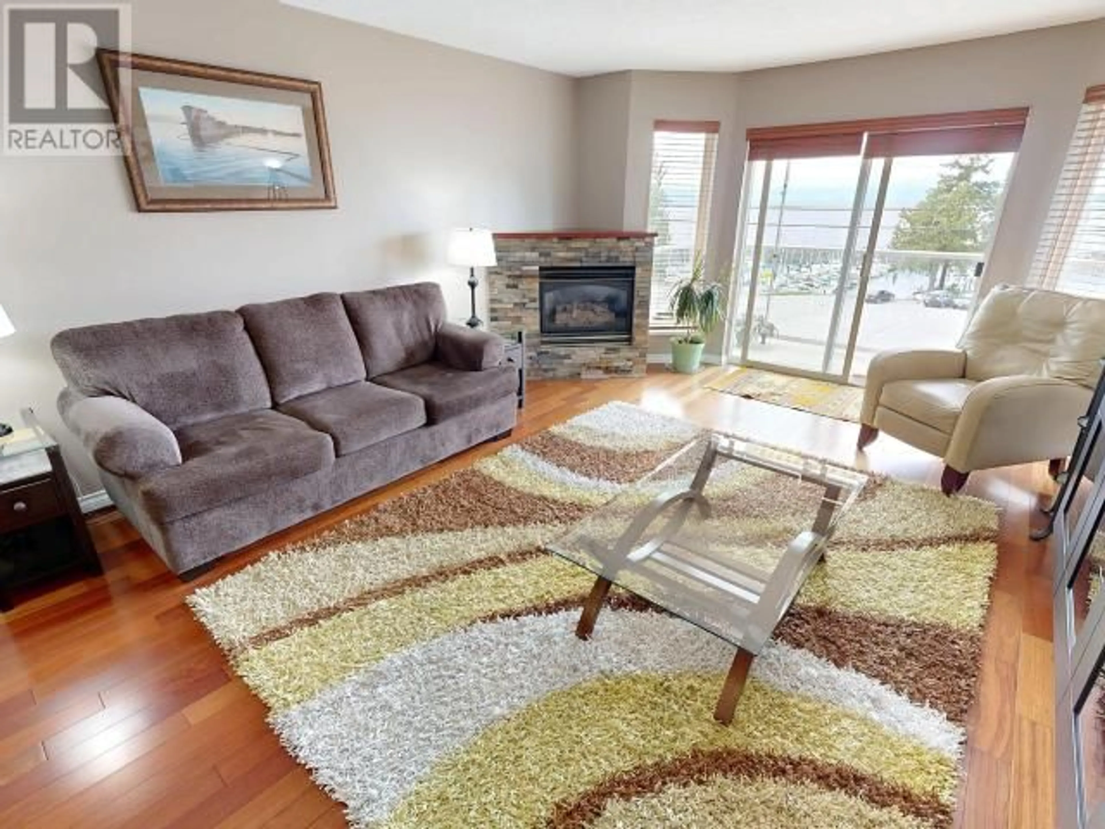Living room with furniture, unknown for 203 - 4510 WILLINGDON AVE, Powell River British Columbia V8A2M8