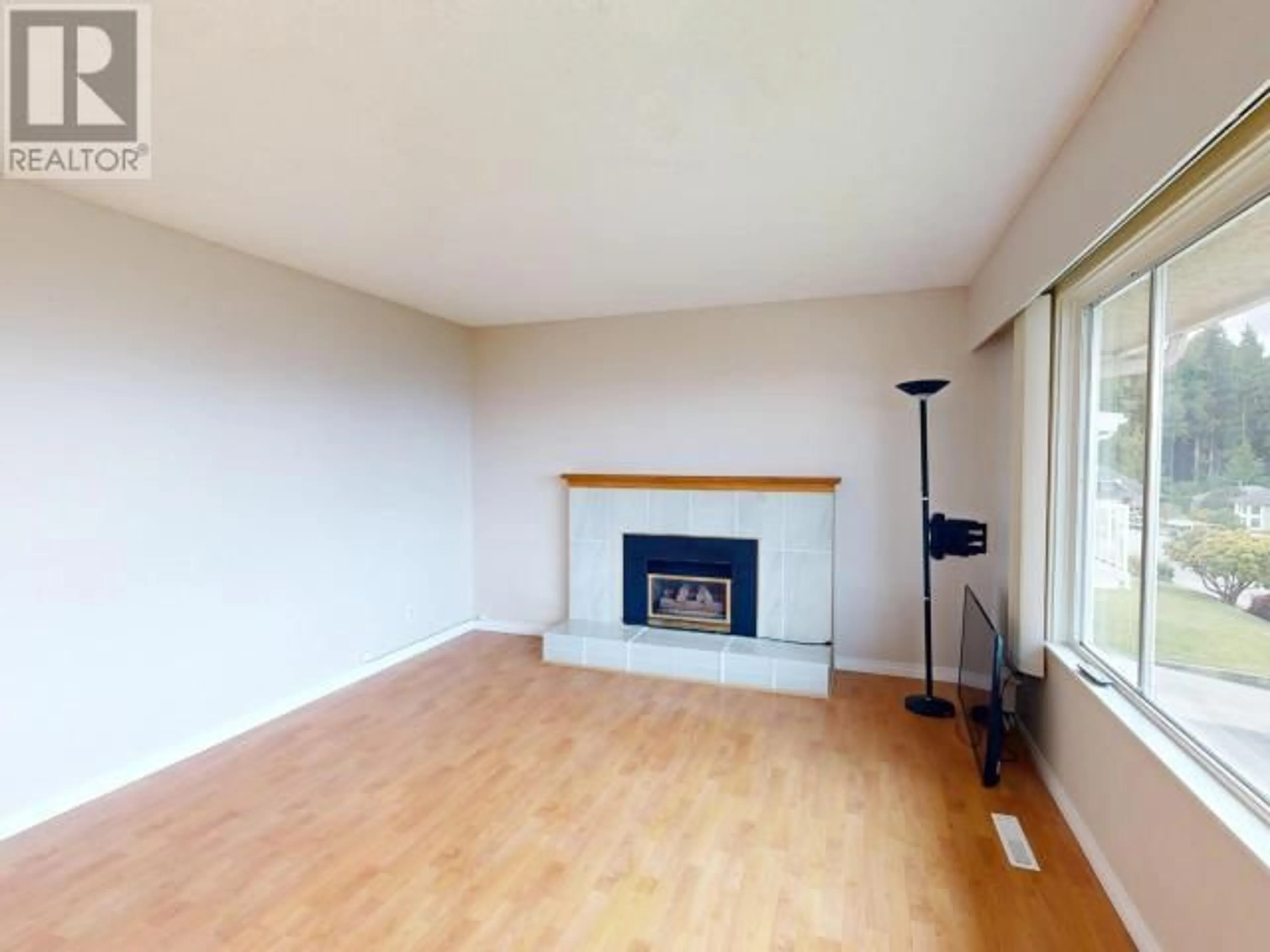 A pic of a room for 3756 STRATHCONA AVE, Powell River British Columbia V8A4Z8