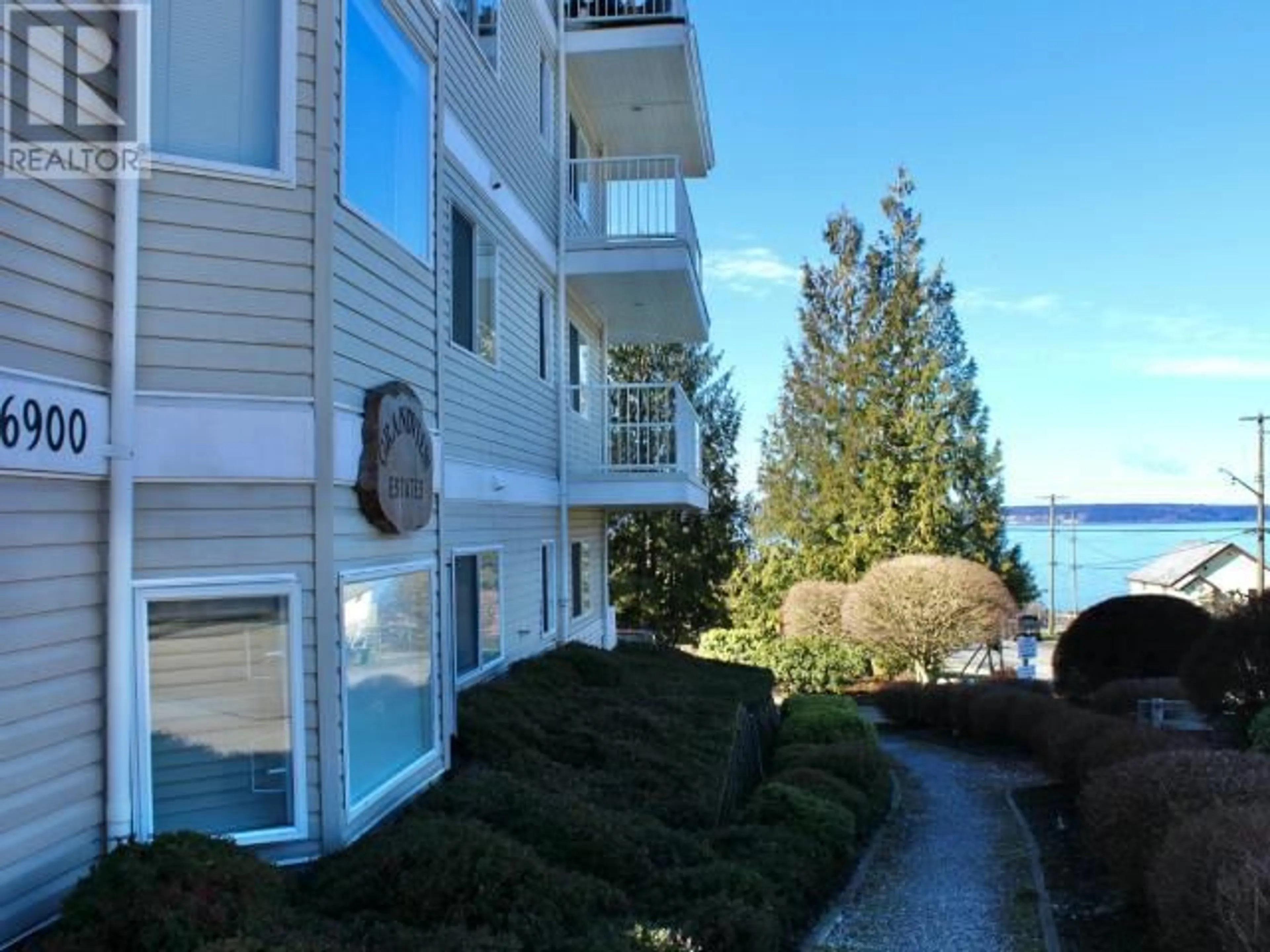 Unknown for 302 - 6900 BURNABY STREET, Powell River British Columbia V8A1Y9