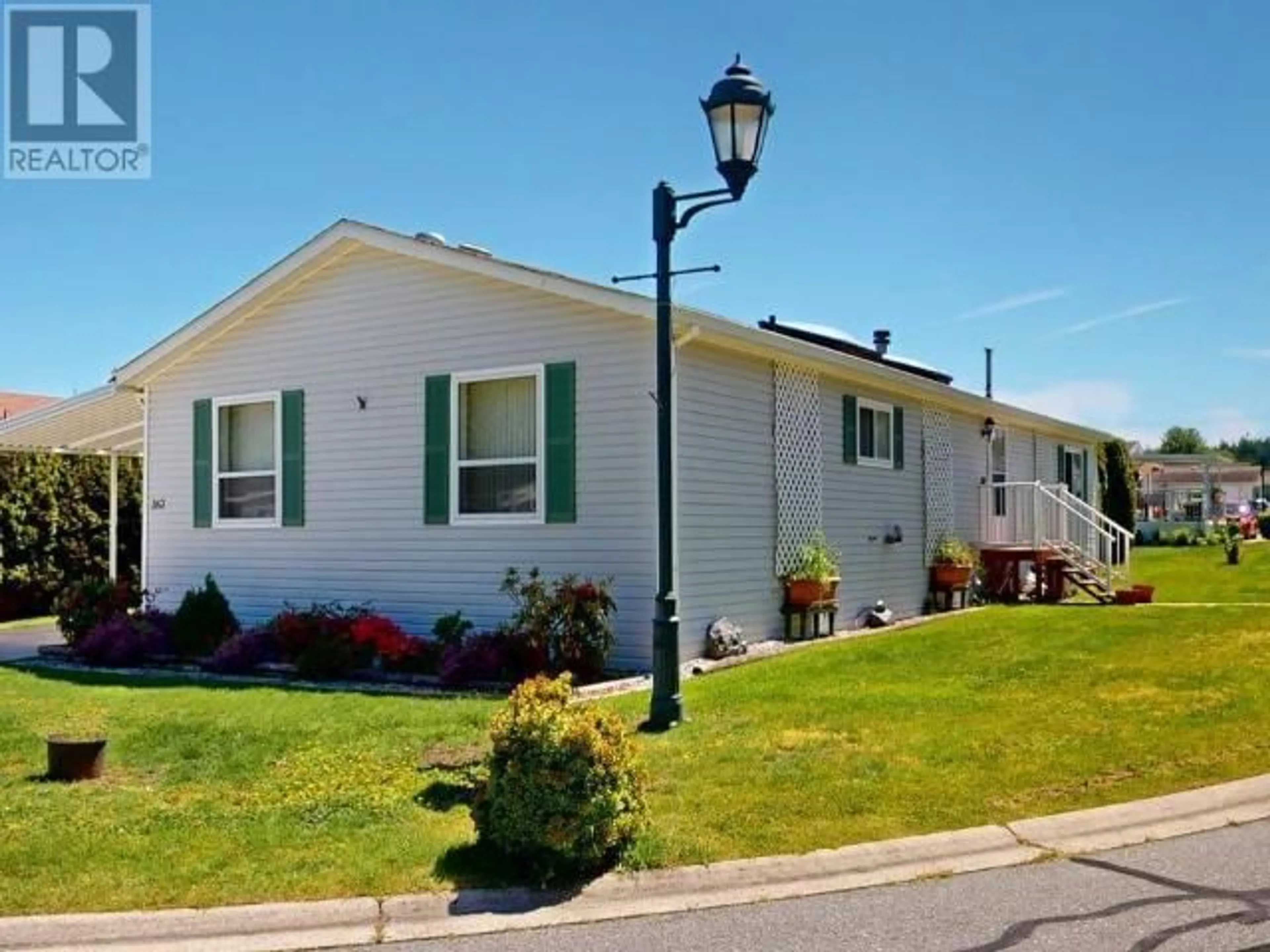 Home with vinyl exterior material, street for 267 - 7575 DUNCAN STREET, Powell River British Columbia