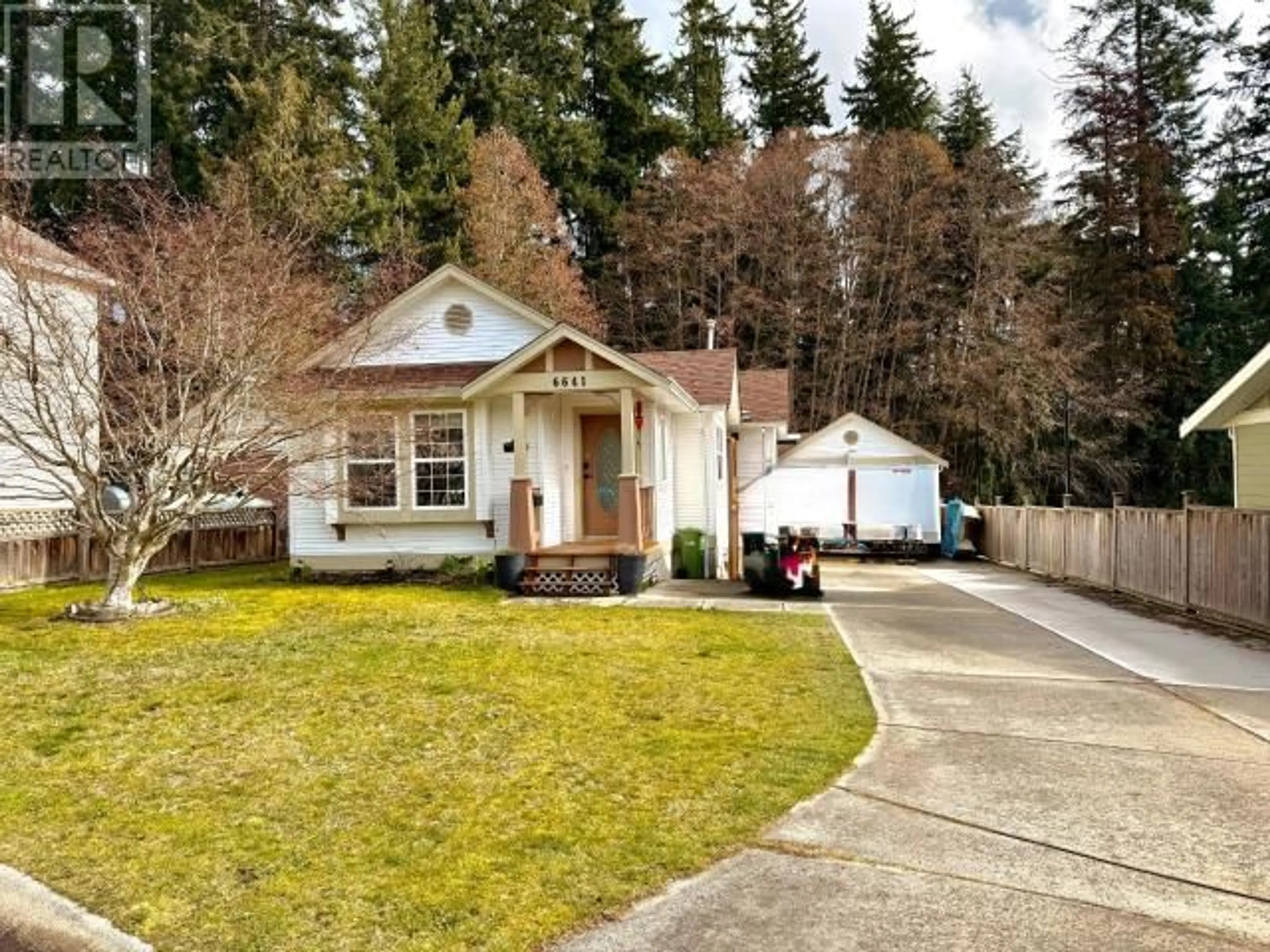 Unknown for 6641 NORMANDY CRT, Powell River British Columbia V8A5V1