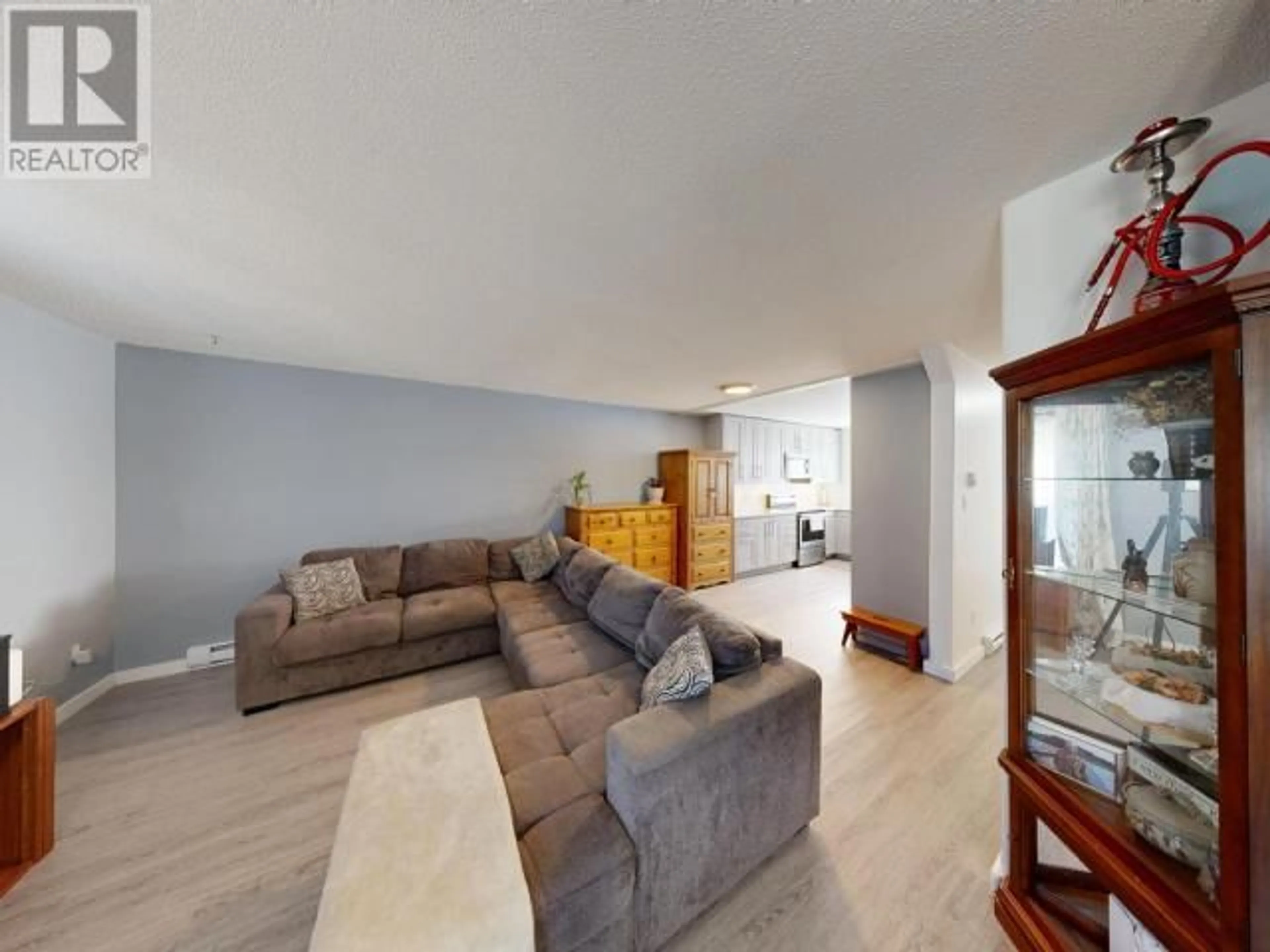 Living room with furniture, unknown for 2 - 3870 JOYCE AVE, Powell River British Columbia V8A2Z1