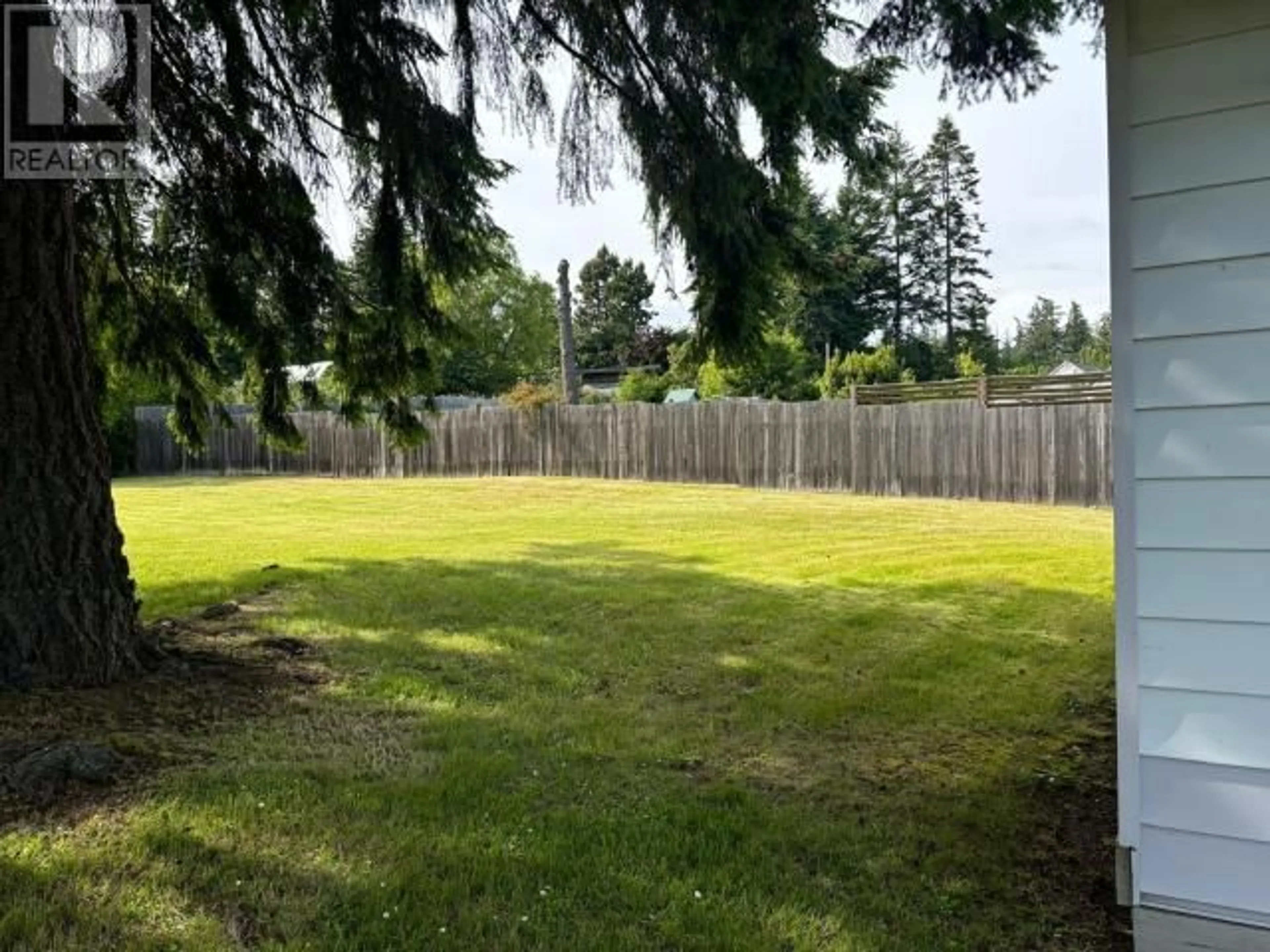 A pic from outside/outdoor area/front of a property/back of a property/a pic from drone, forest/trees view for 4707 CEDAR STREET, Texada Island British Columbia V0N3K0