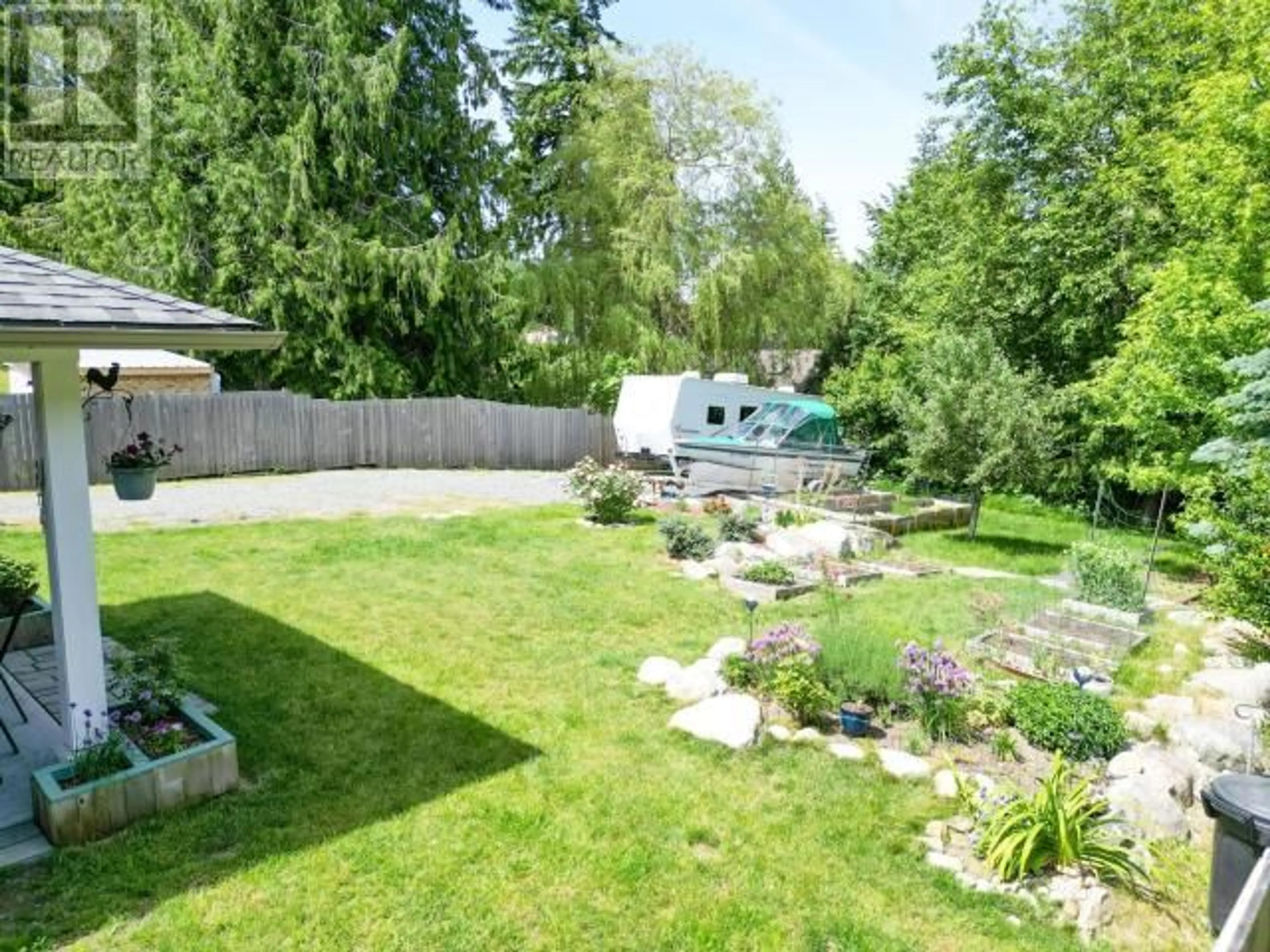 A pic from outside/outdoor area/front of a property/back of a property/a pic from drone, water/lake/river/ocean view for 6939 CRANBERRY STREET, Powell River British Columbia