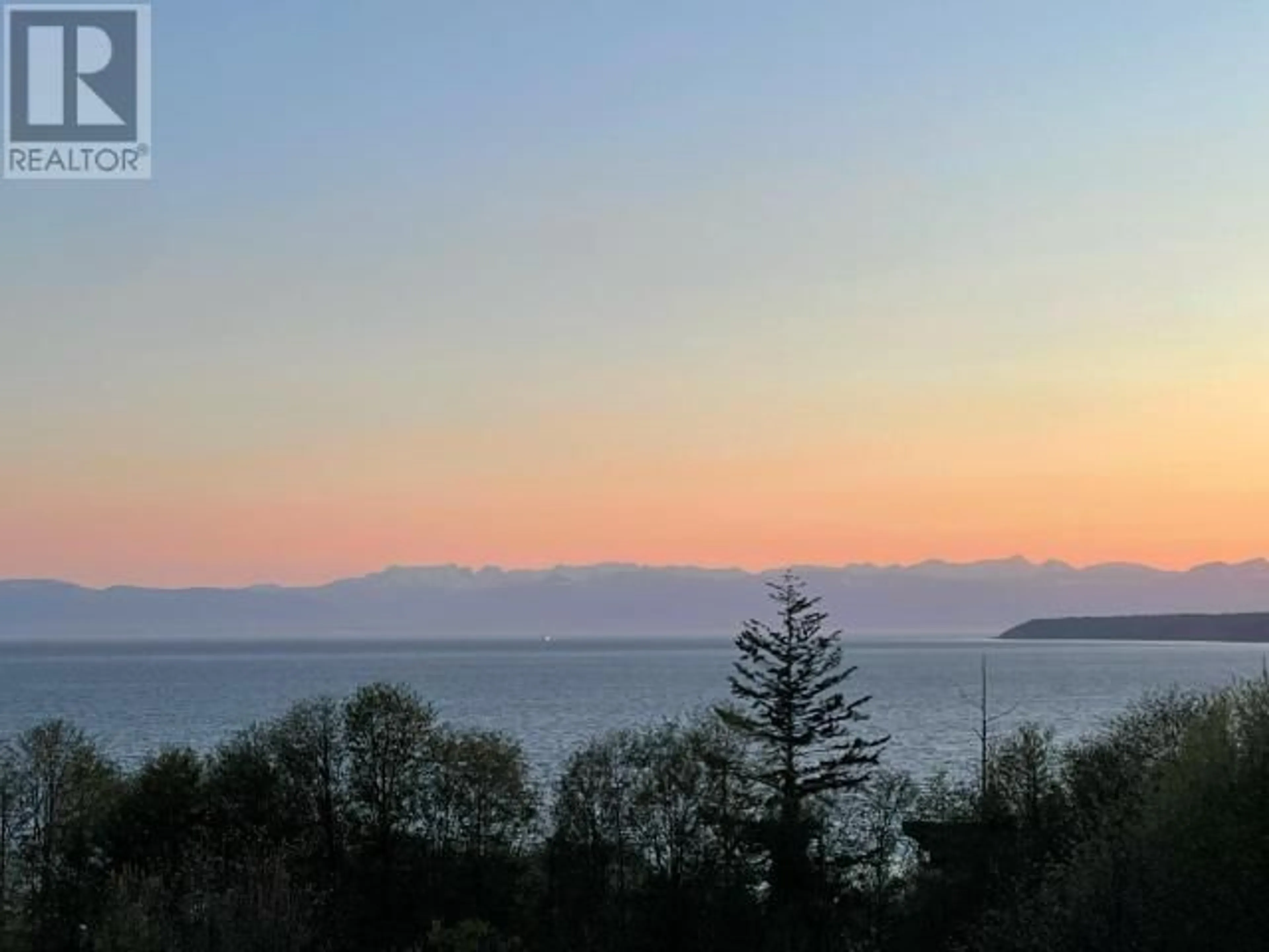 Blurry image for 5438 LABURNUM AVE, Powell River British Columbia V8A4M7