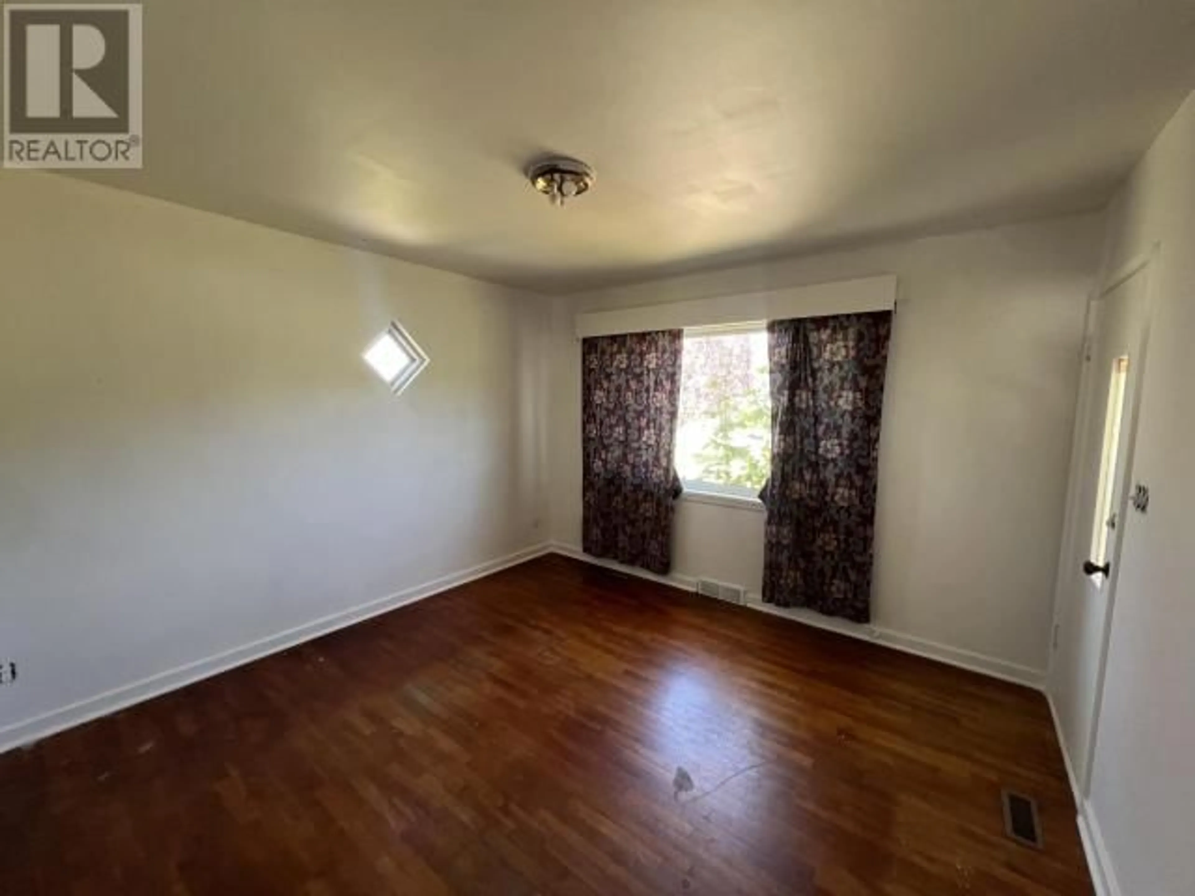 A pic of a room for 6022 LUND, Powell River British Columbia