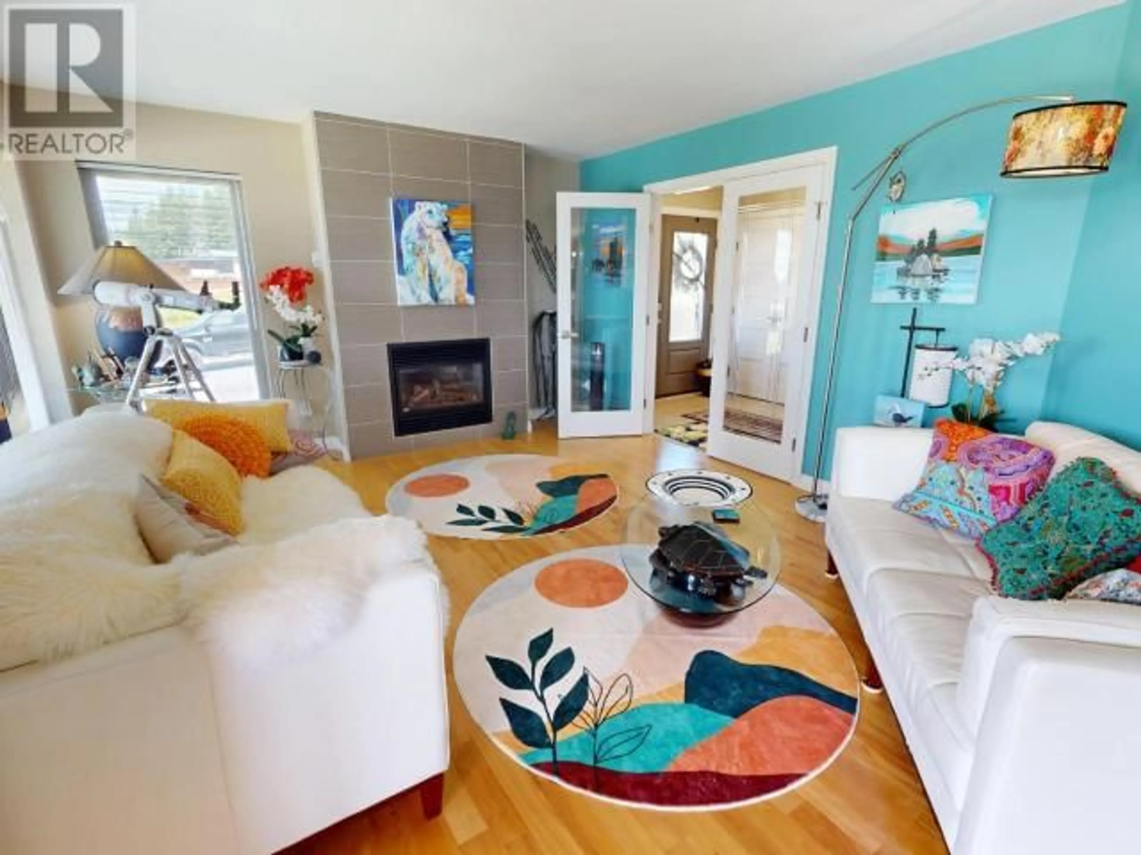 Living room with furniture, unknown for 3890 ONTARIO AVE, Powell River British Columbia