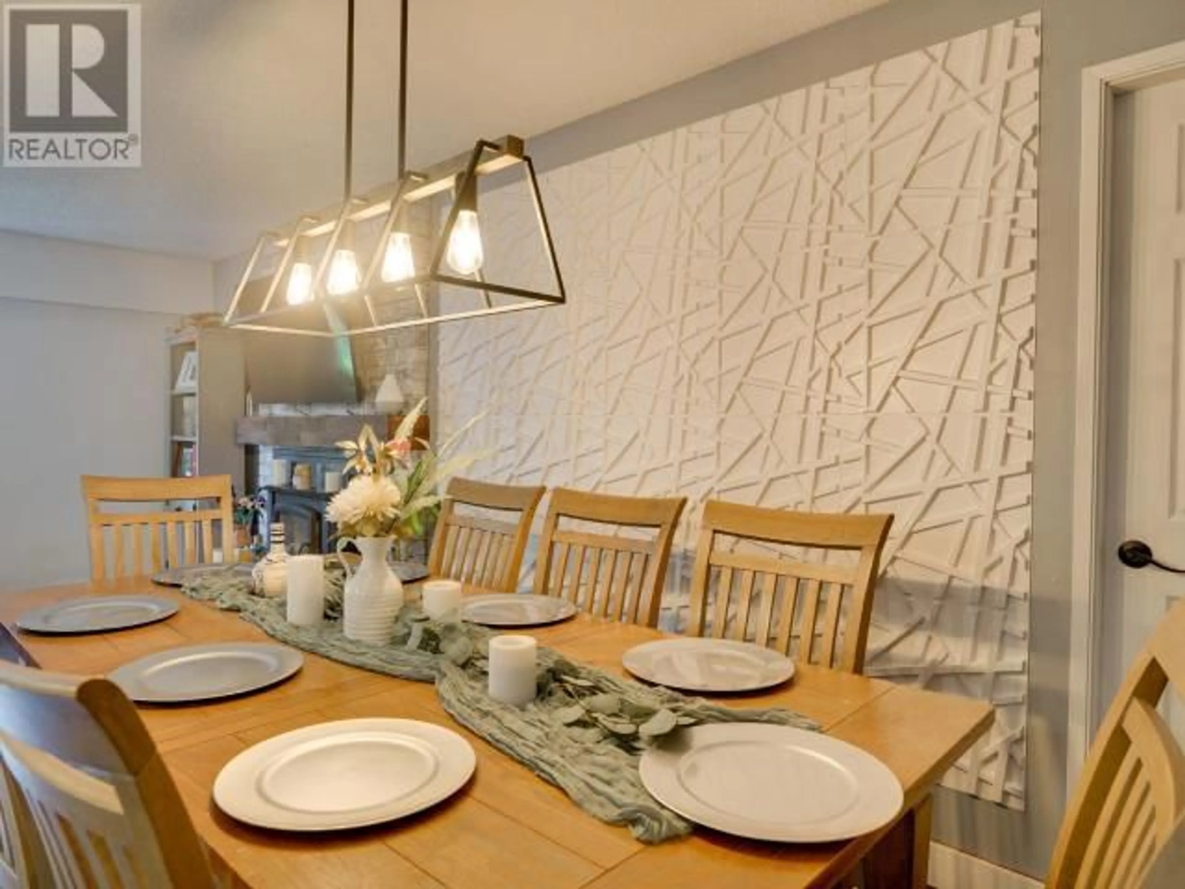 Dining room, unknown for 7215 KEMANO STREET, Powell River British Columbia V8A1M1