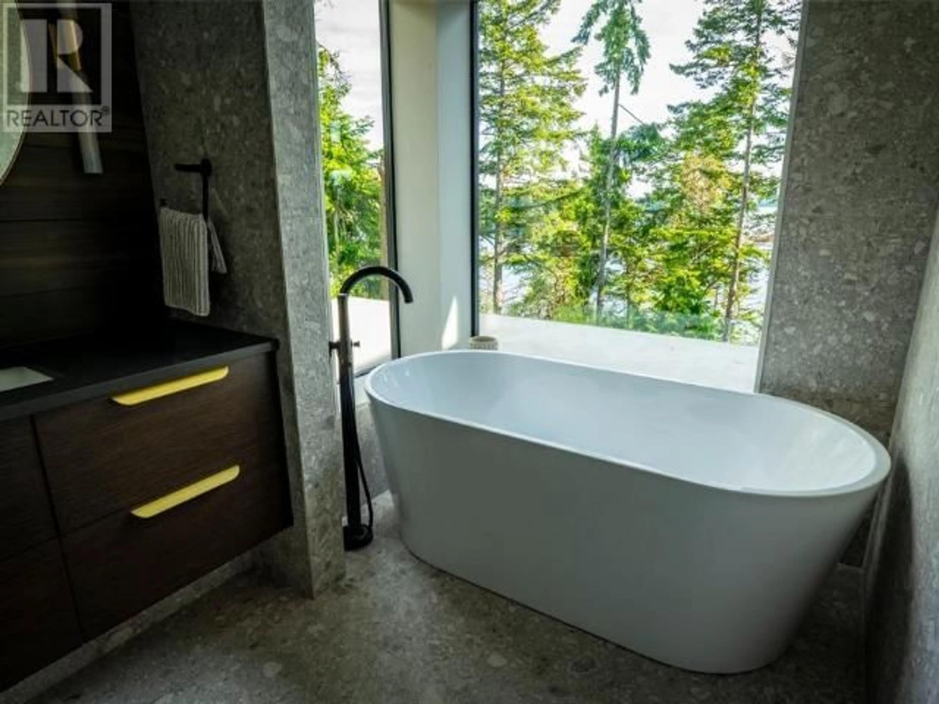 Contemporary bathroom, ceramic/tile floor for Lot - 3 & 4 SHARPES BAY ROAD, Powell River British Columbia V0N2G0