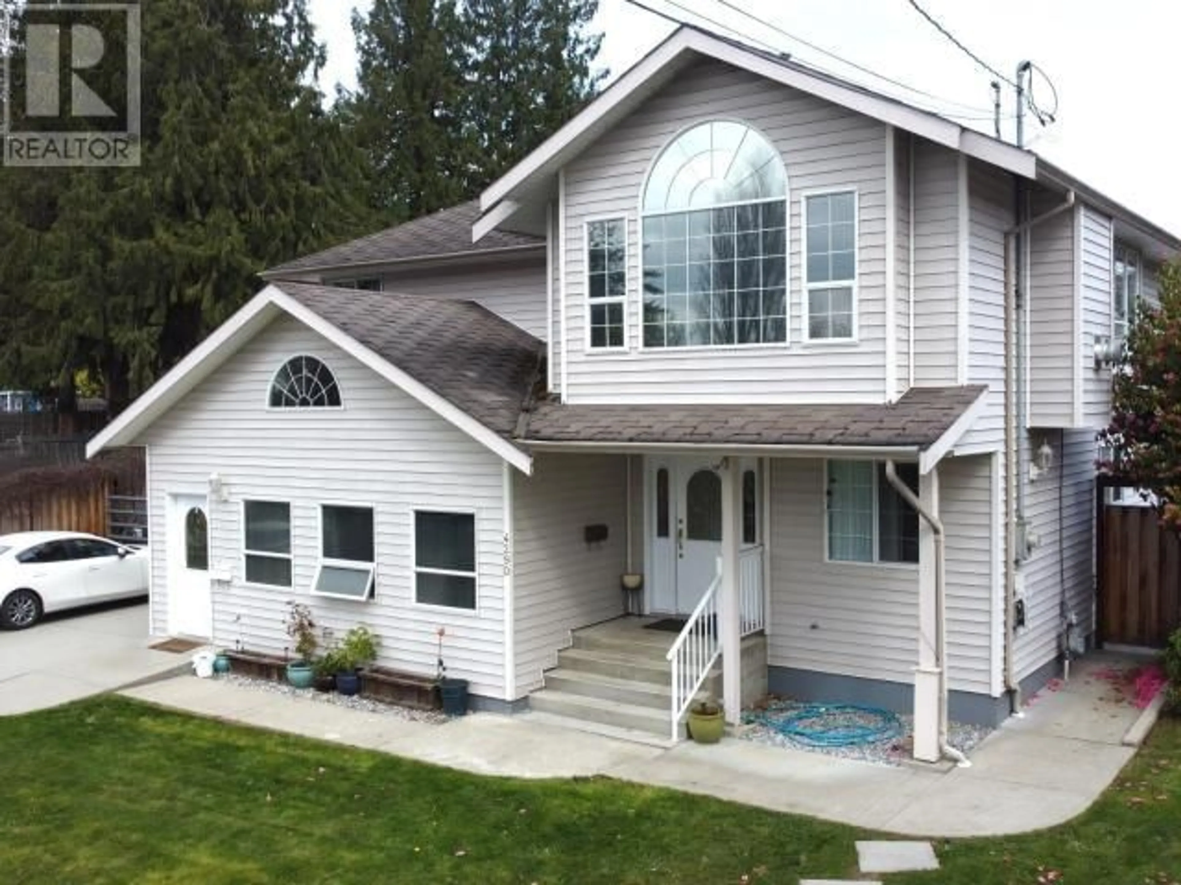 Home with vinyl exterior material, unknown for 4290 SCOTIA PLACE, Powell River British Columbia V8A2X2