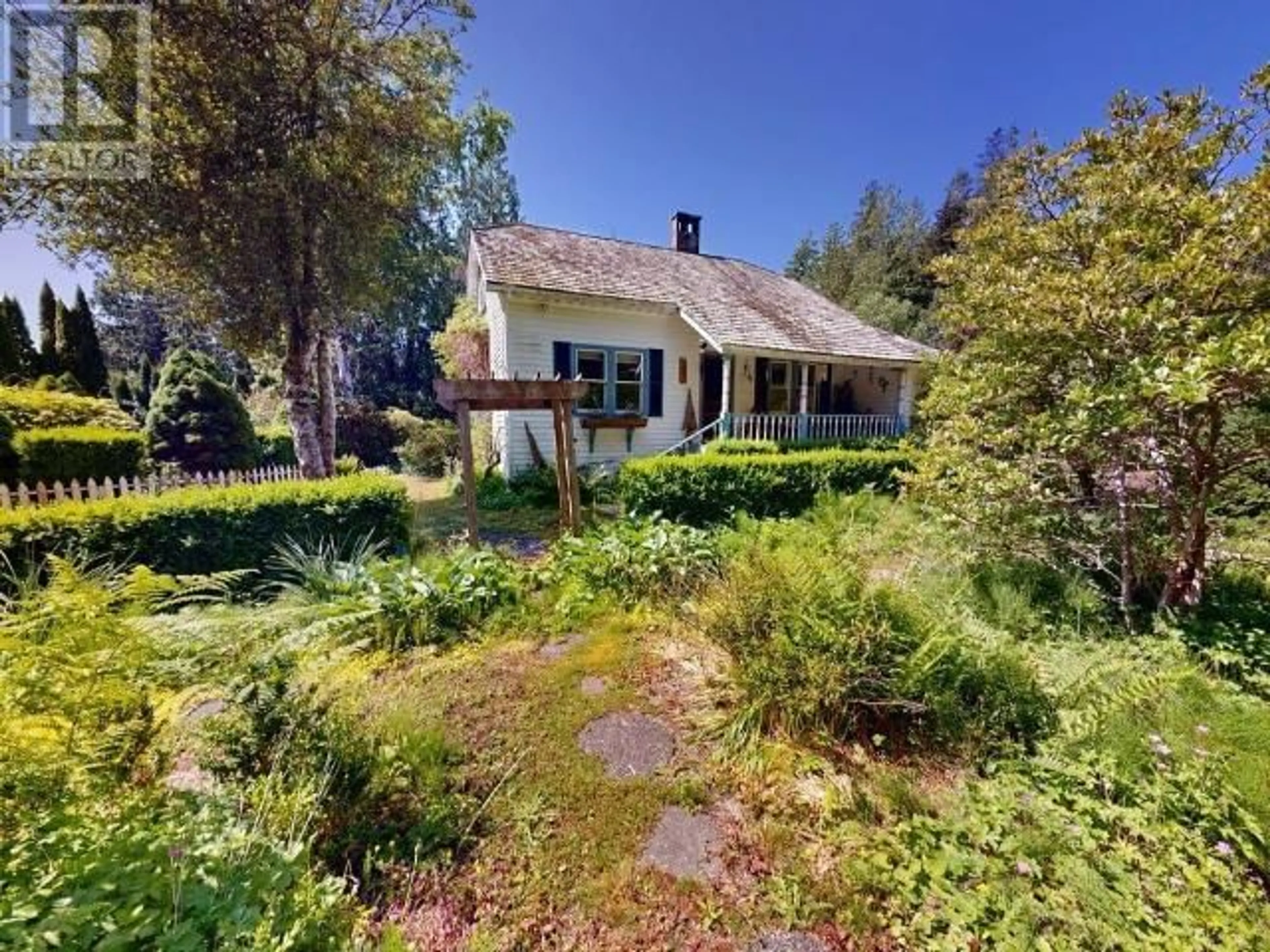 A pic from outside/outdoor area/front of a property/back of a property/a pic from drone, street for 12123 SCOTCH FIR POINT RD, Powell River British Columbia V8A0M4