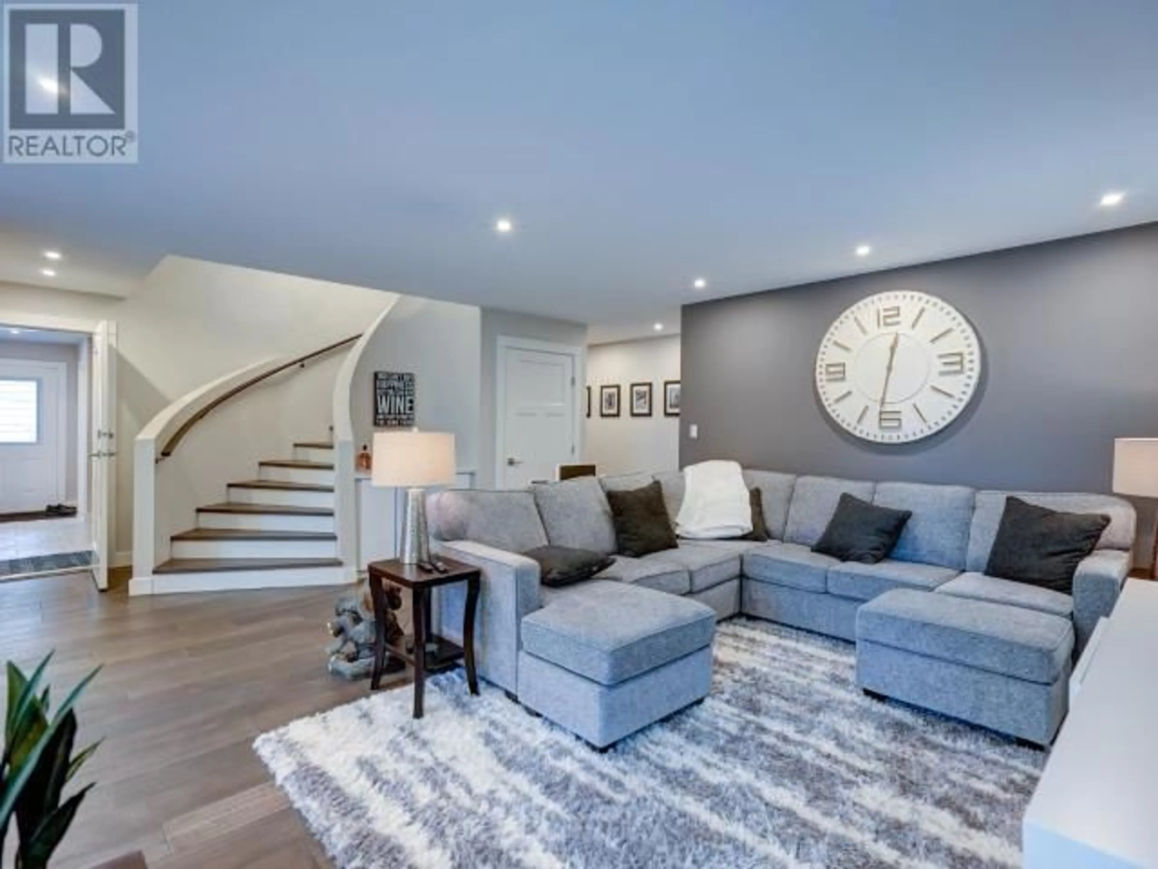 Living room with furniture, unknown for 4000 SATURNA AVE, Powell River British Columbia V8A5T4